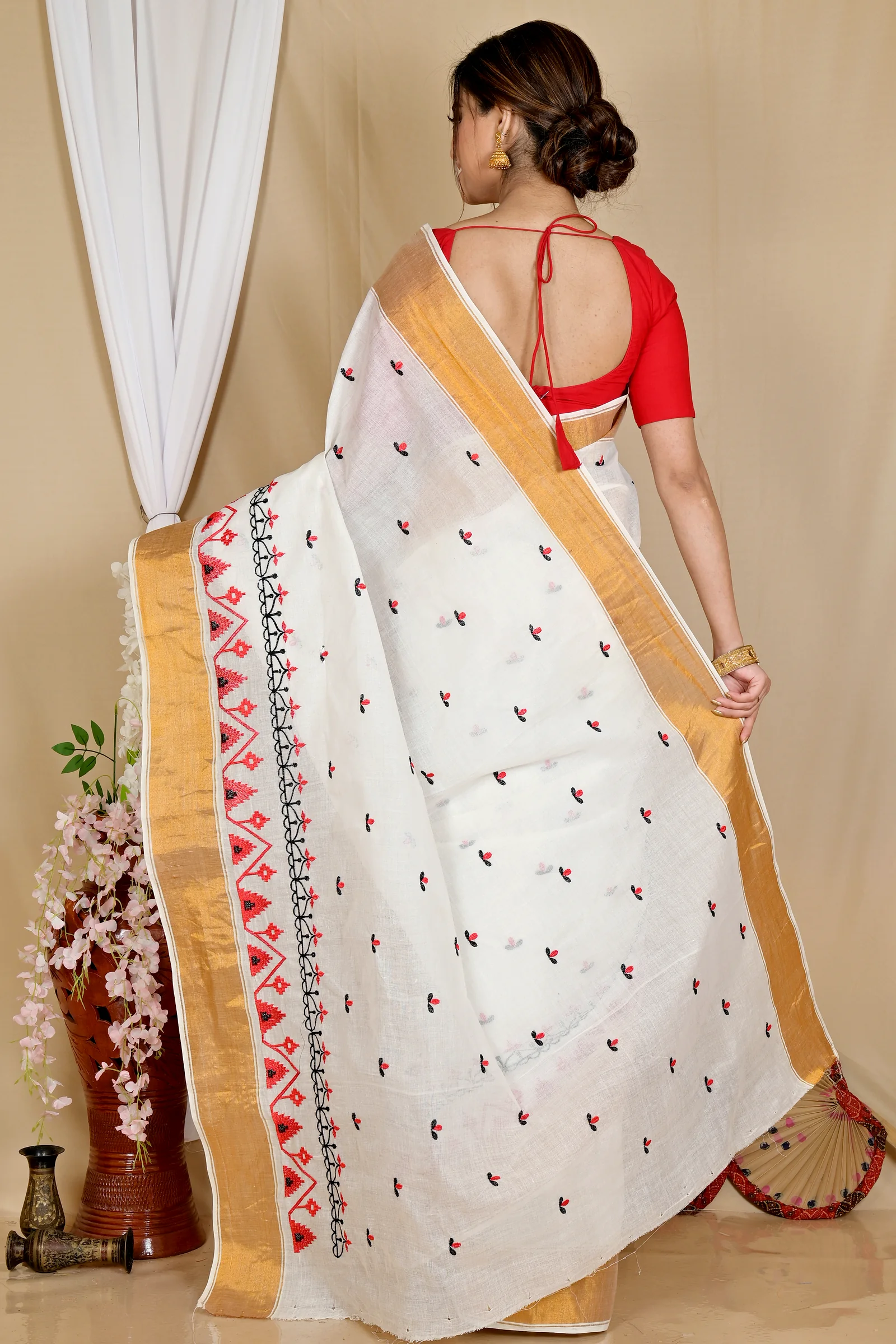 White Glold Pure Cotton Leome Tant Embroidery (1689)