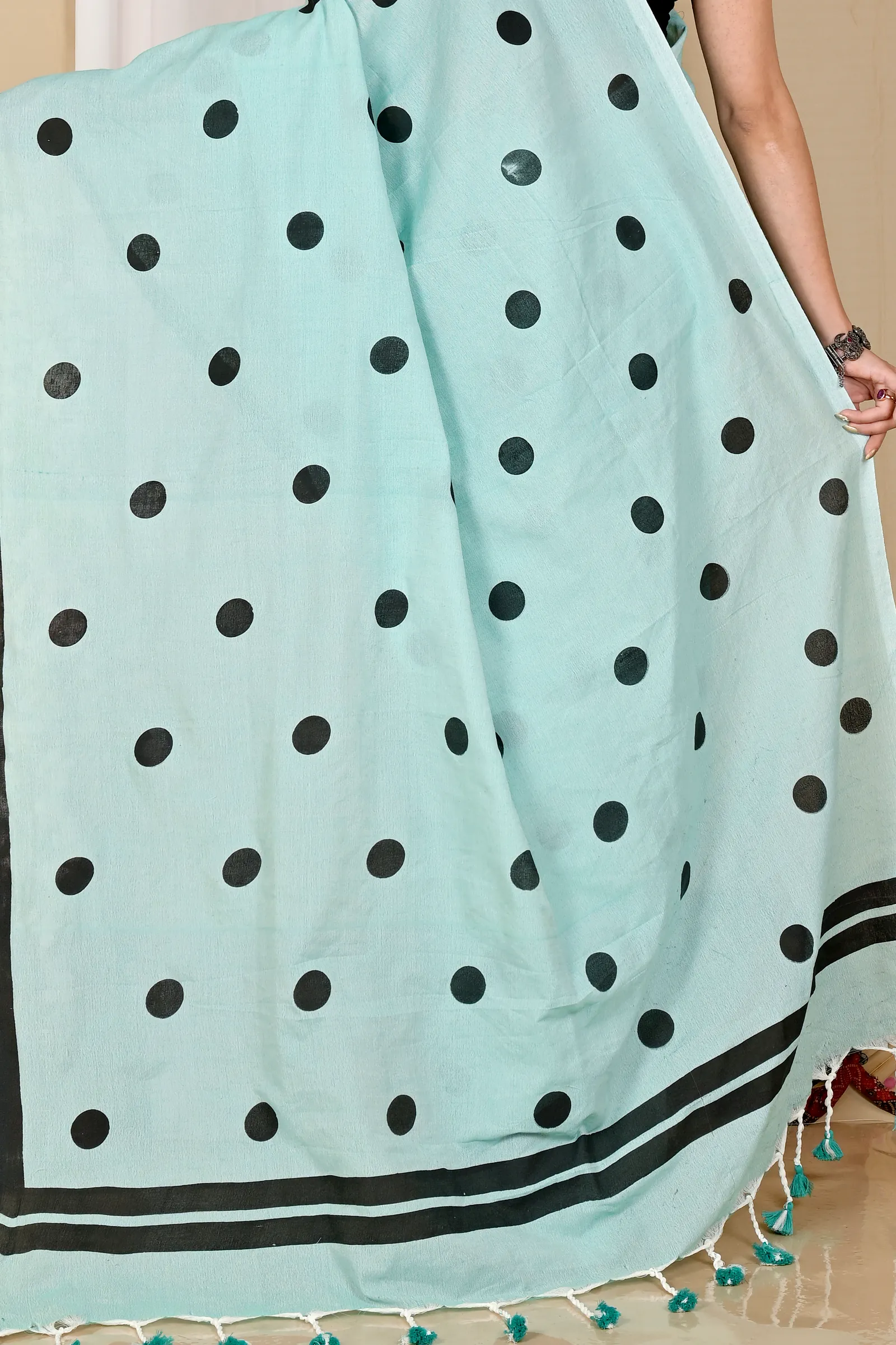 See Green Pure Cotton Tip Hand Loom Saree (1696)