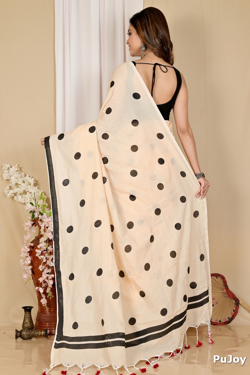Cream Pure Cotton Tip Hand Loom Saree (1700)