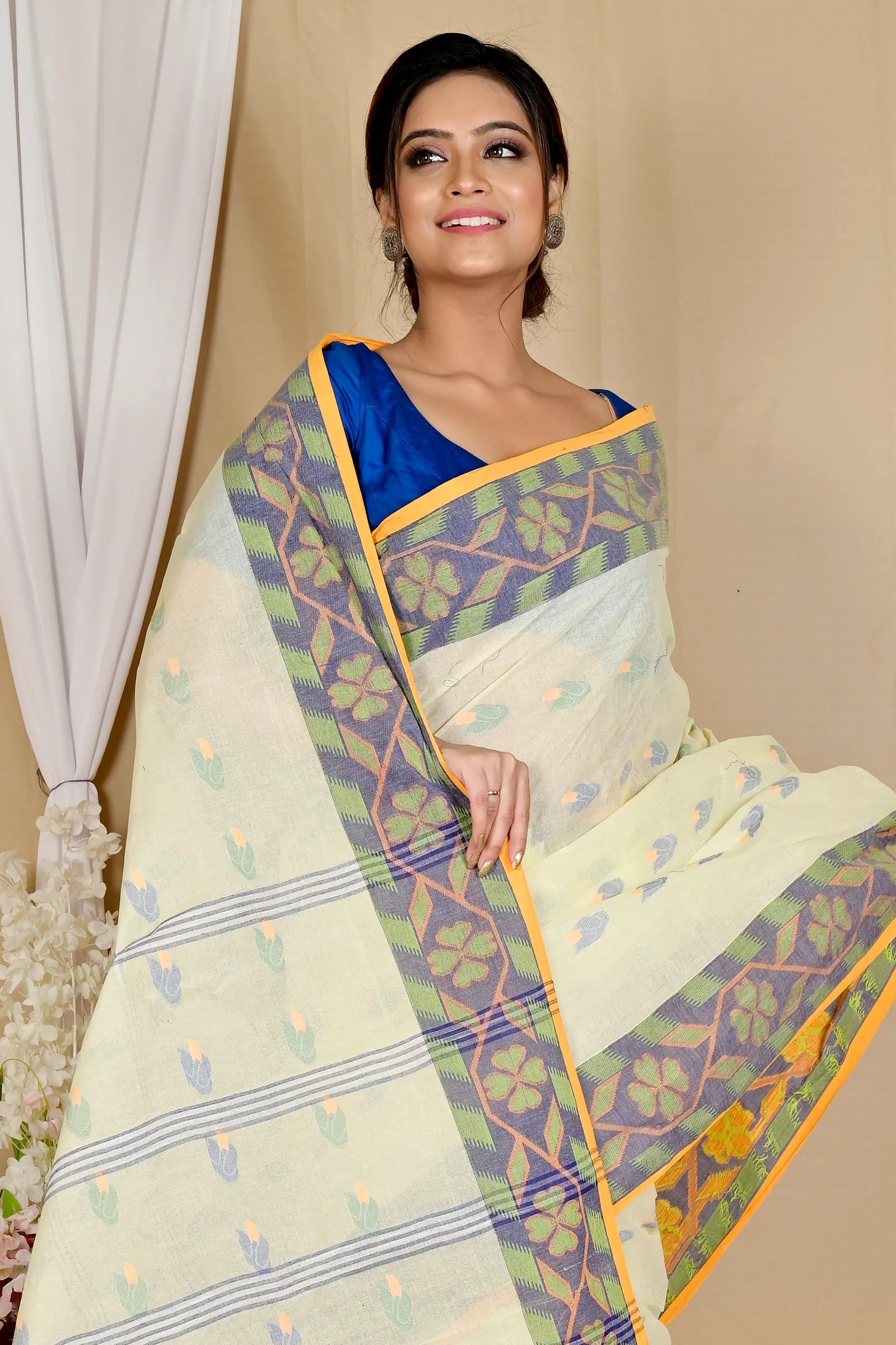 White Pure Cotton Komtai Tant Saree (1710)