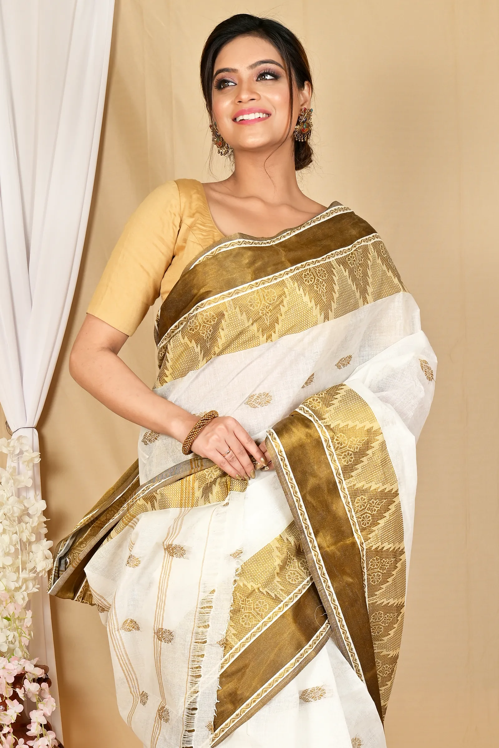 White Brown Pure Cotton Sadasob Tant Saree (1737)