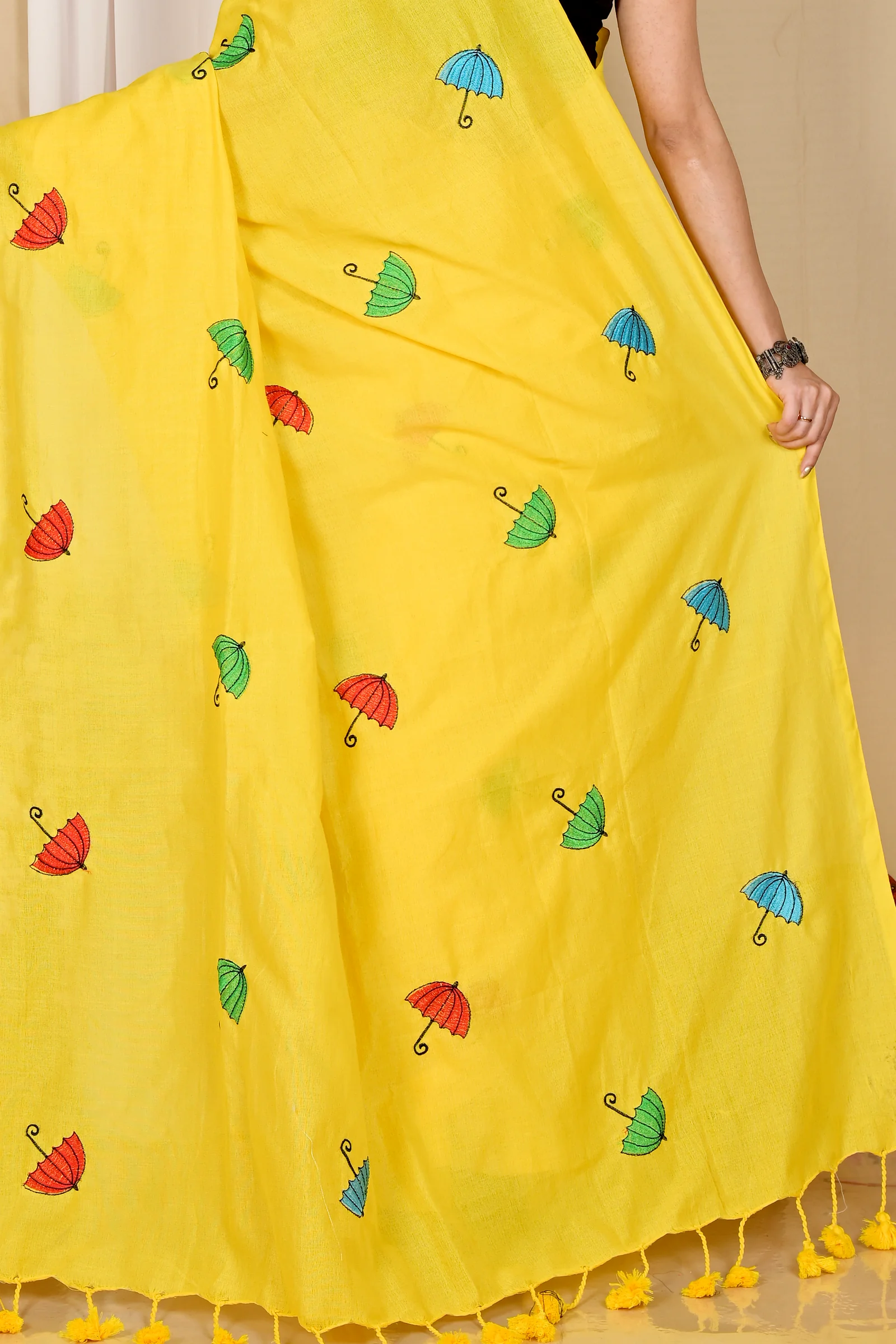 Yellow Pure Cotton Umber Than Embroidery Handloom saree (1738)
