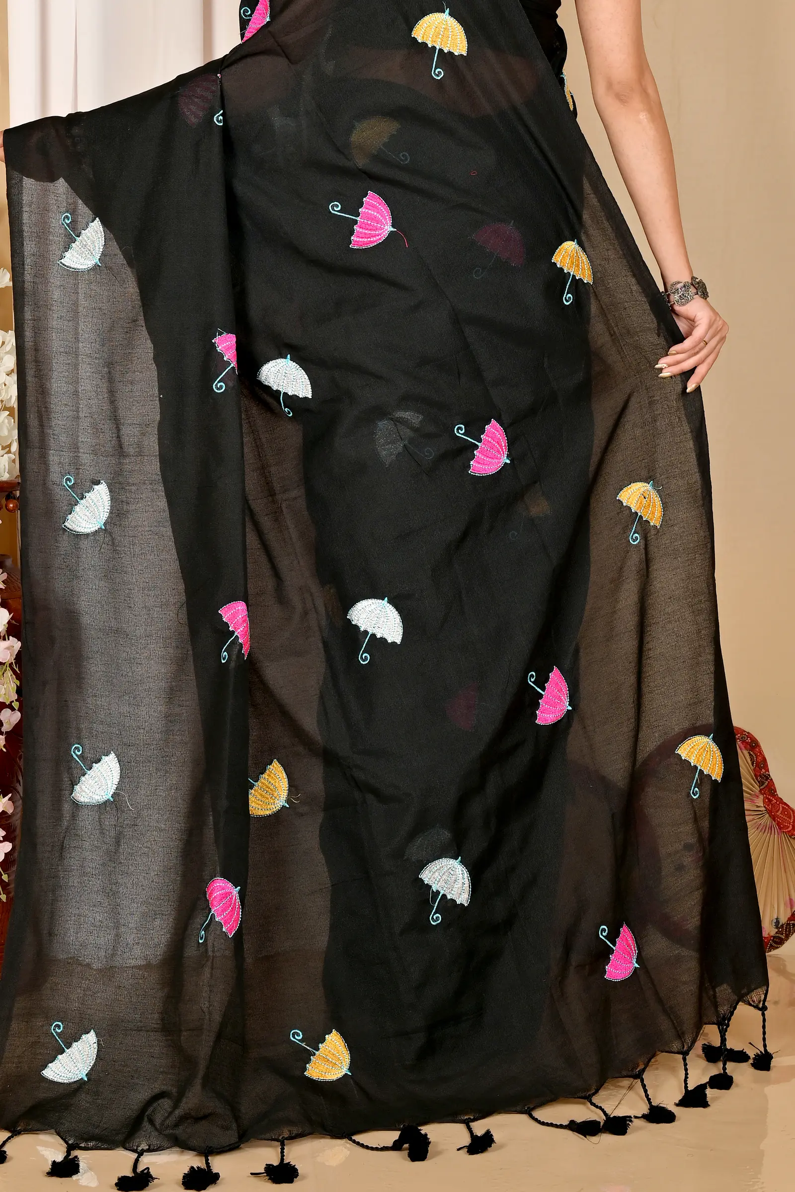 Black Pure Cotton Umber Than Embroidery Handloom saree (1739)