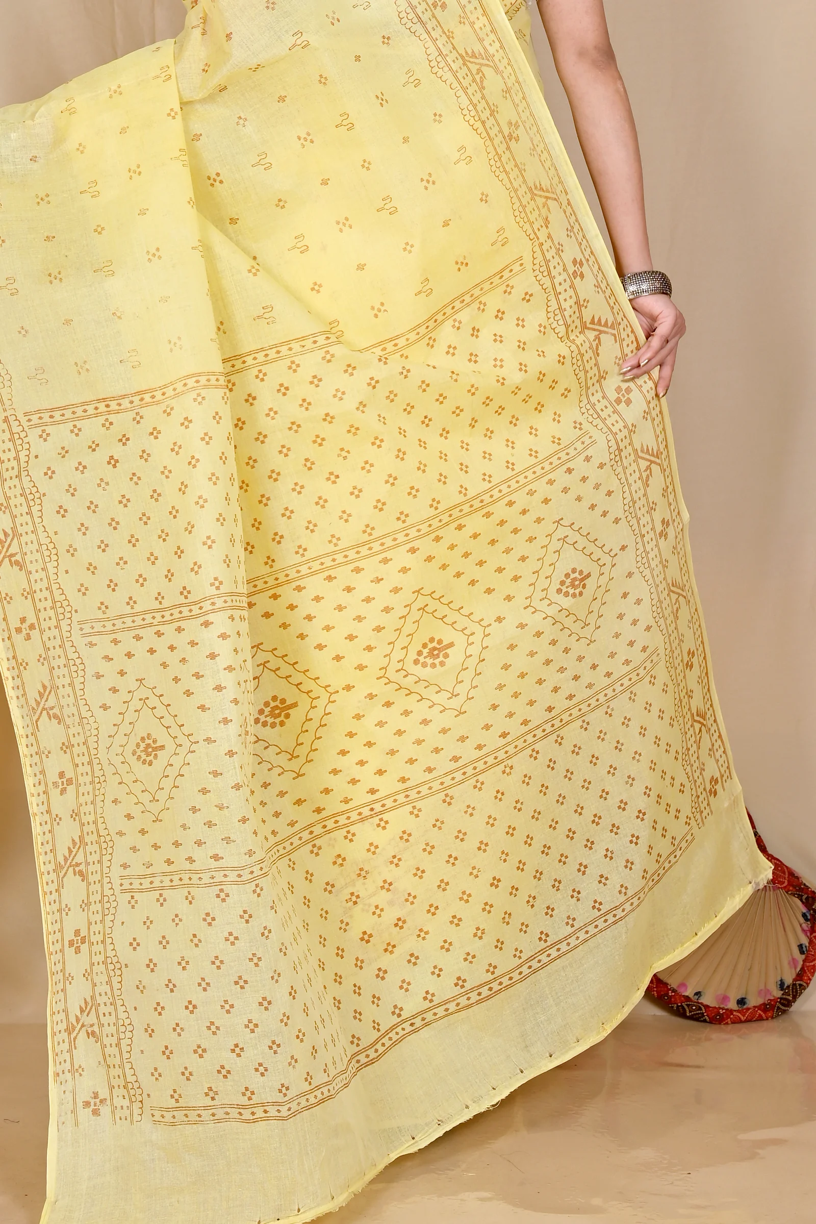 Light Yellow Pure Cotton Liko Tant Saree Print (1744)