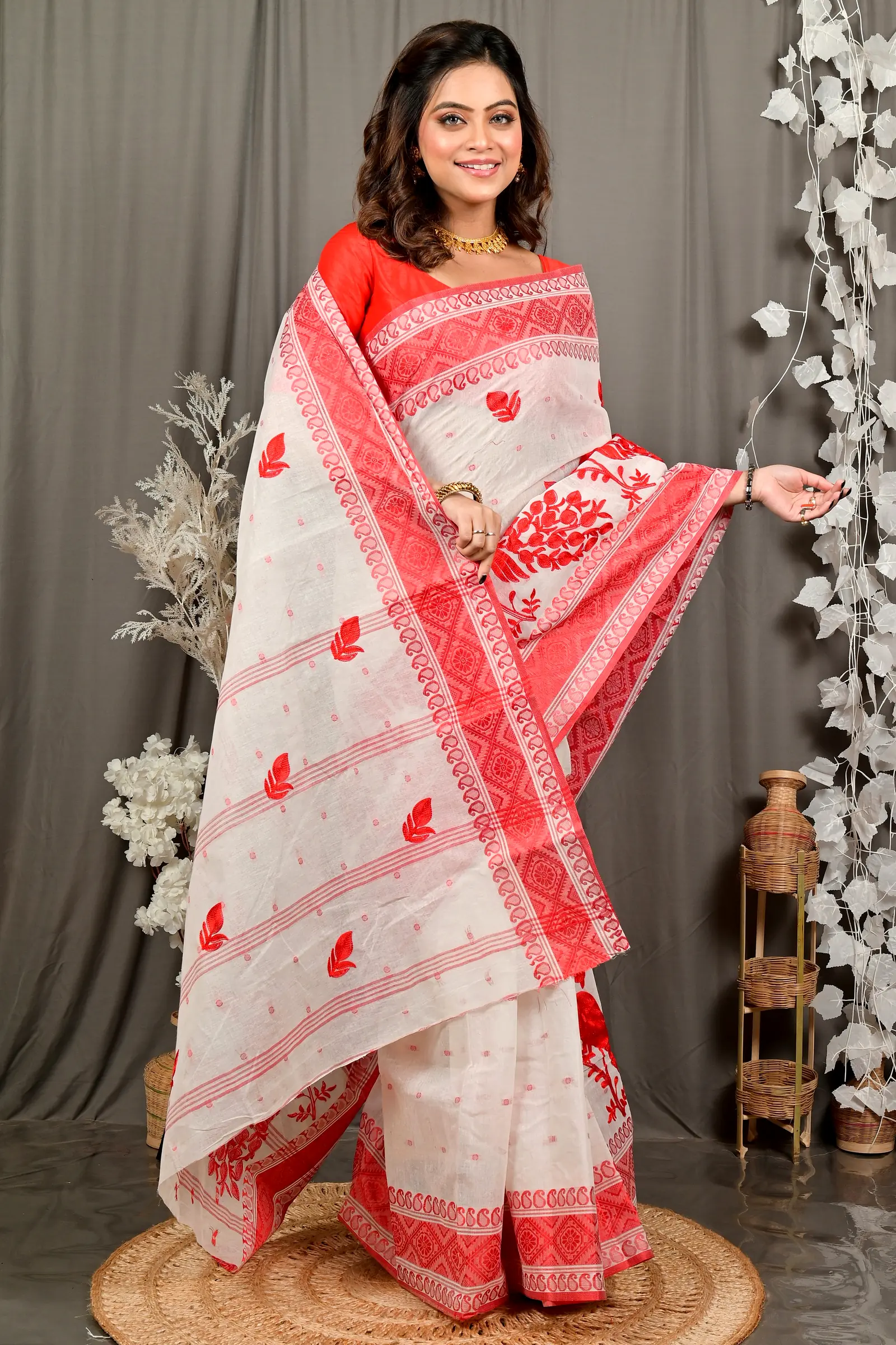 White Red Pure Cotton Variti embtat Tant Embroidery (1889)