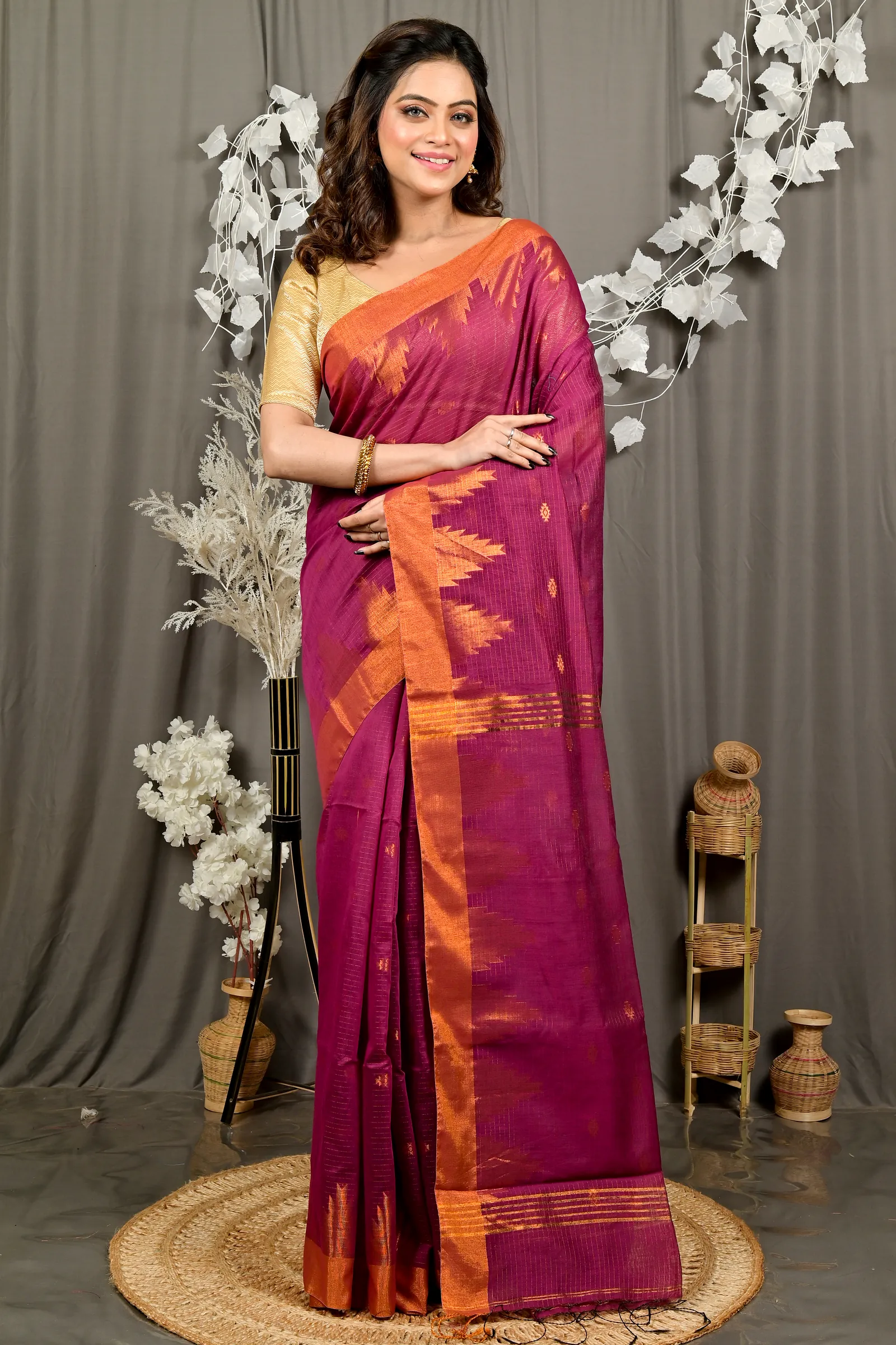 Magenta Cotton Blend Daypi Hand Loom Saree (1893)