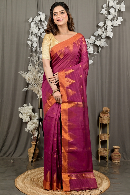 Magenta Cotton Blend Daypi Hand Loom Saree (1893)