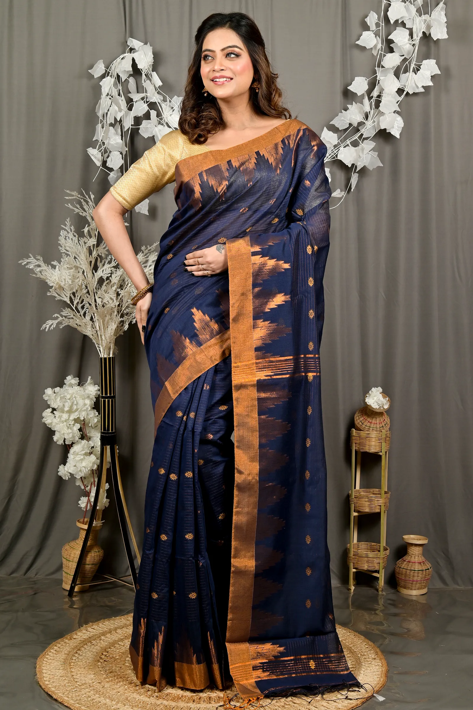 Naby Blue Cotton Blend Daypi Hand Loom Saree (1895)