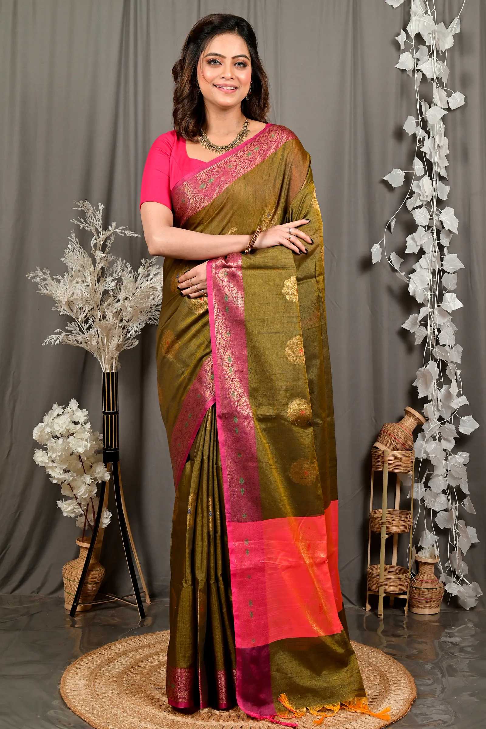 Mehndi Green Pink Cotton Blend Daymin Hand Loom Saree (1897)