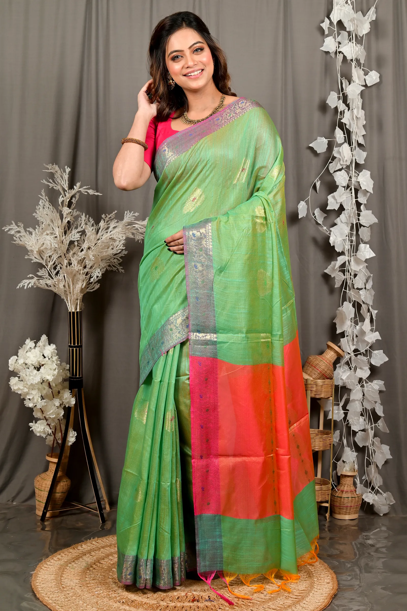 Green Pink Cotton Blend Daymin Hand Loom Saree (1900)