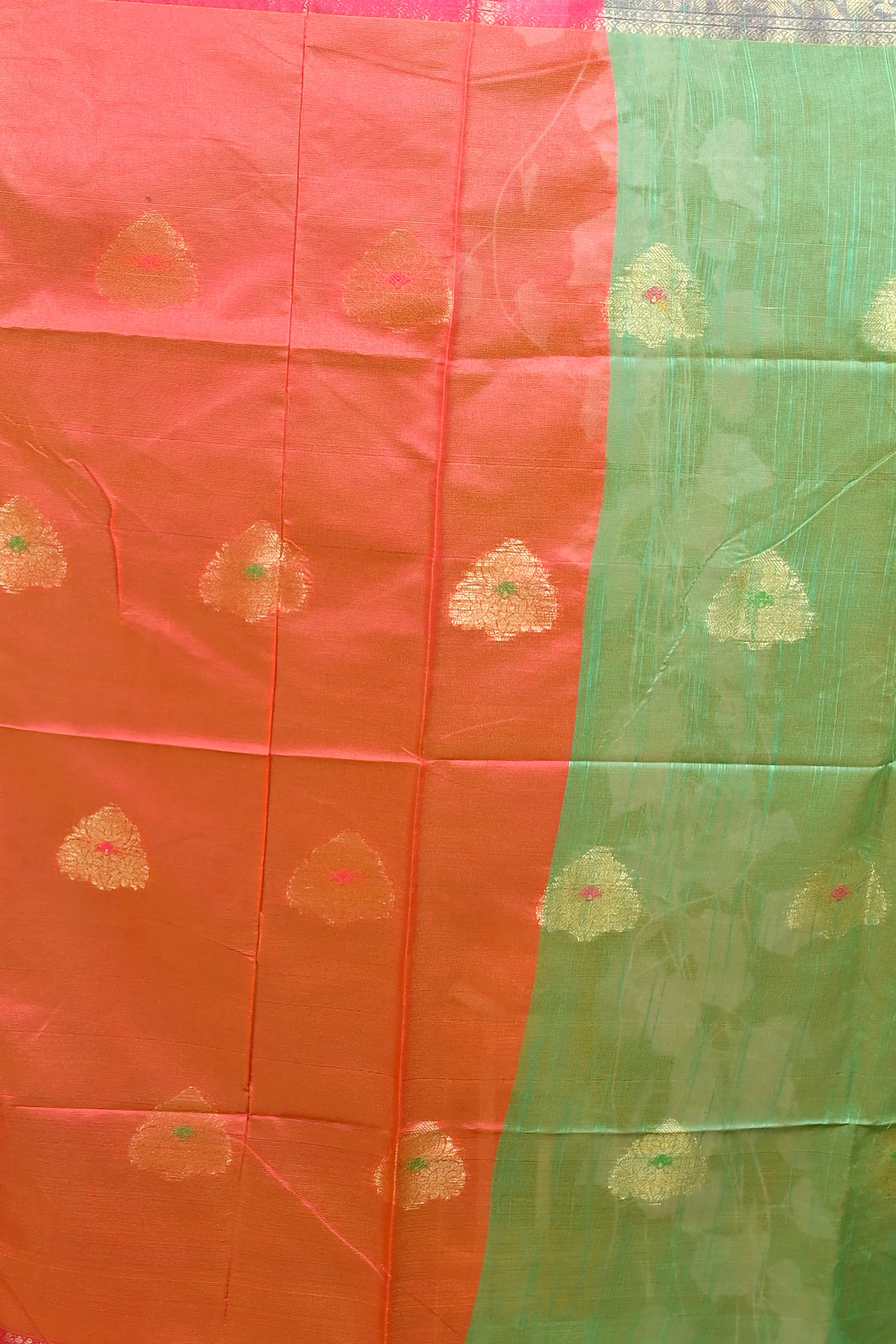 Green Pink Cotton Blend Daymin Hand Loom Saree (1900)