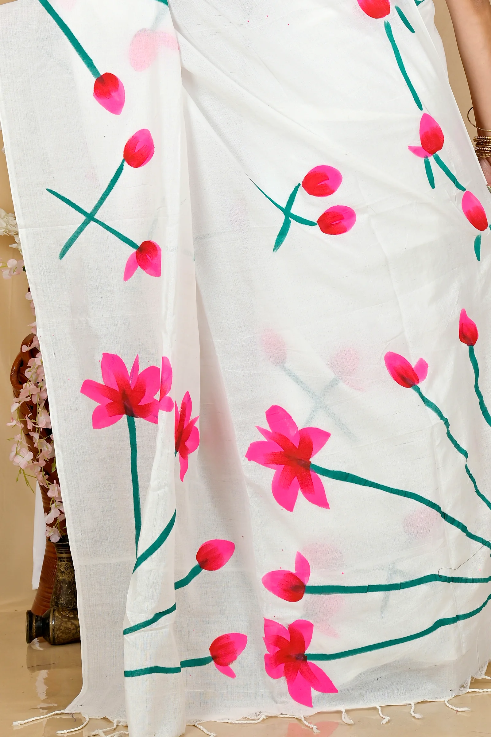 White Pure Cotton Kamal Hand Painted Saree (1972)