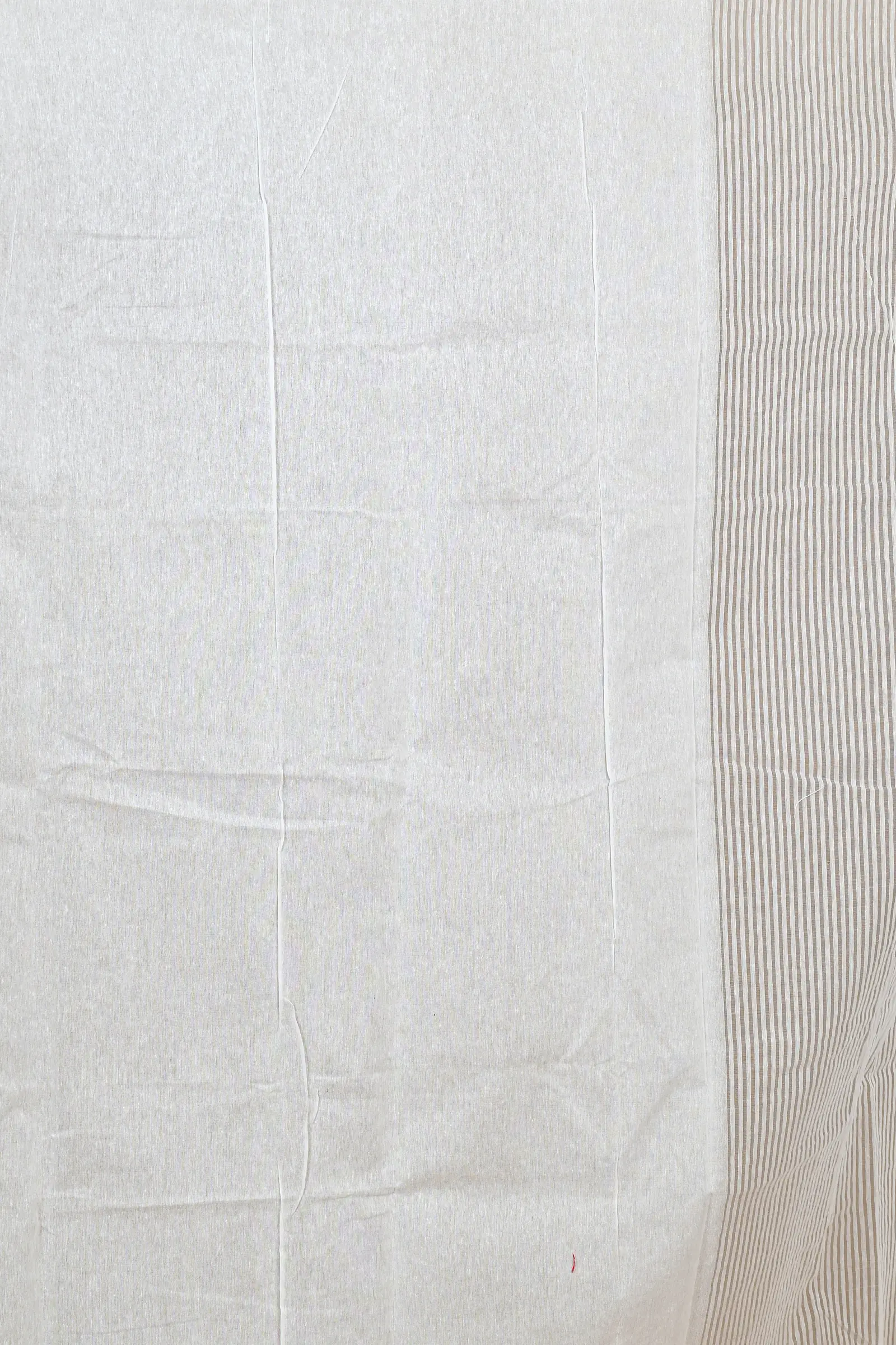 White Blended Cotton Aplika Applique Saree (1992)