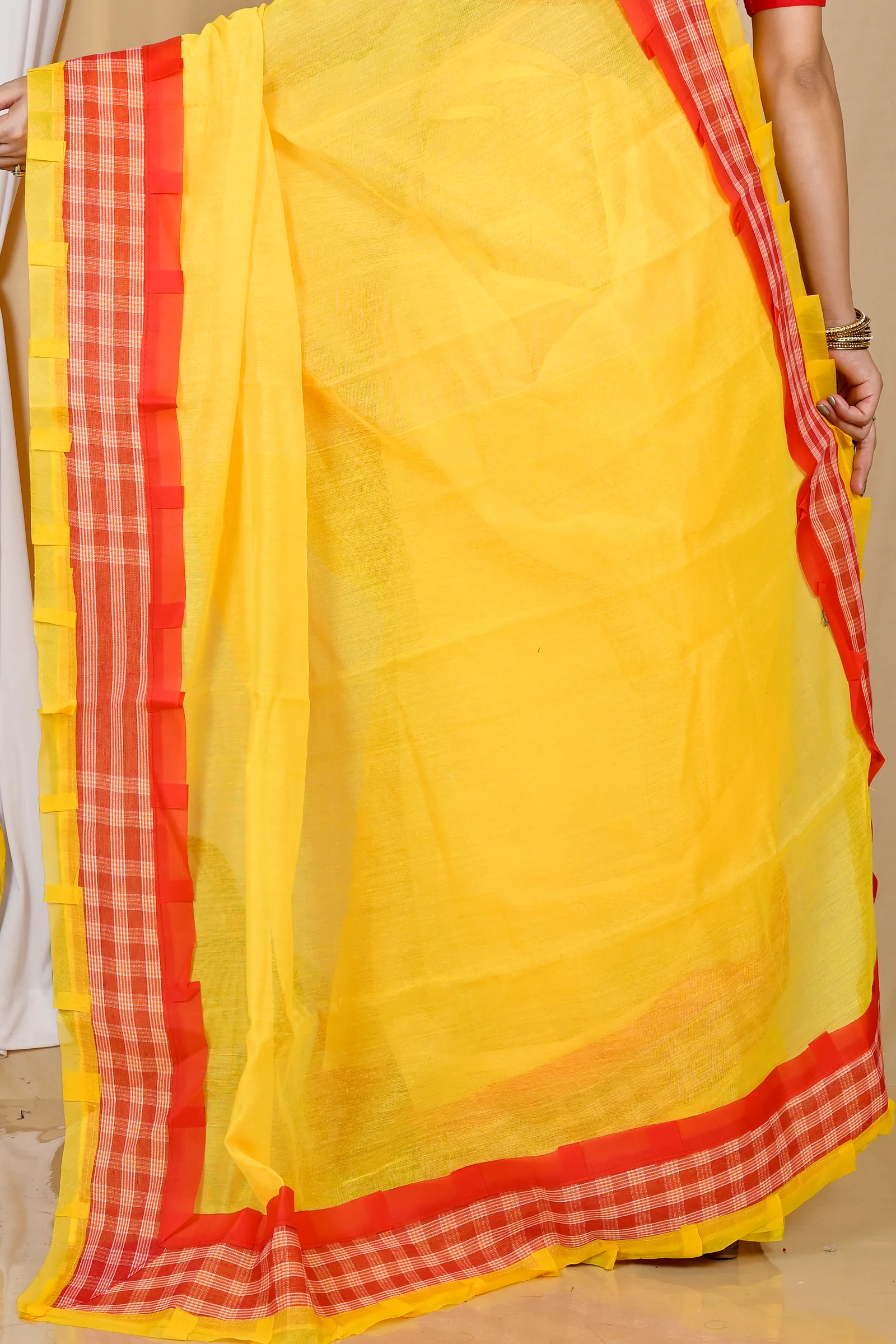 Yellow Blended Cotton Aplika Applique Saree (1994)