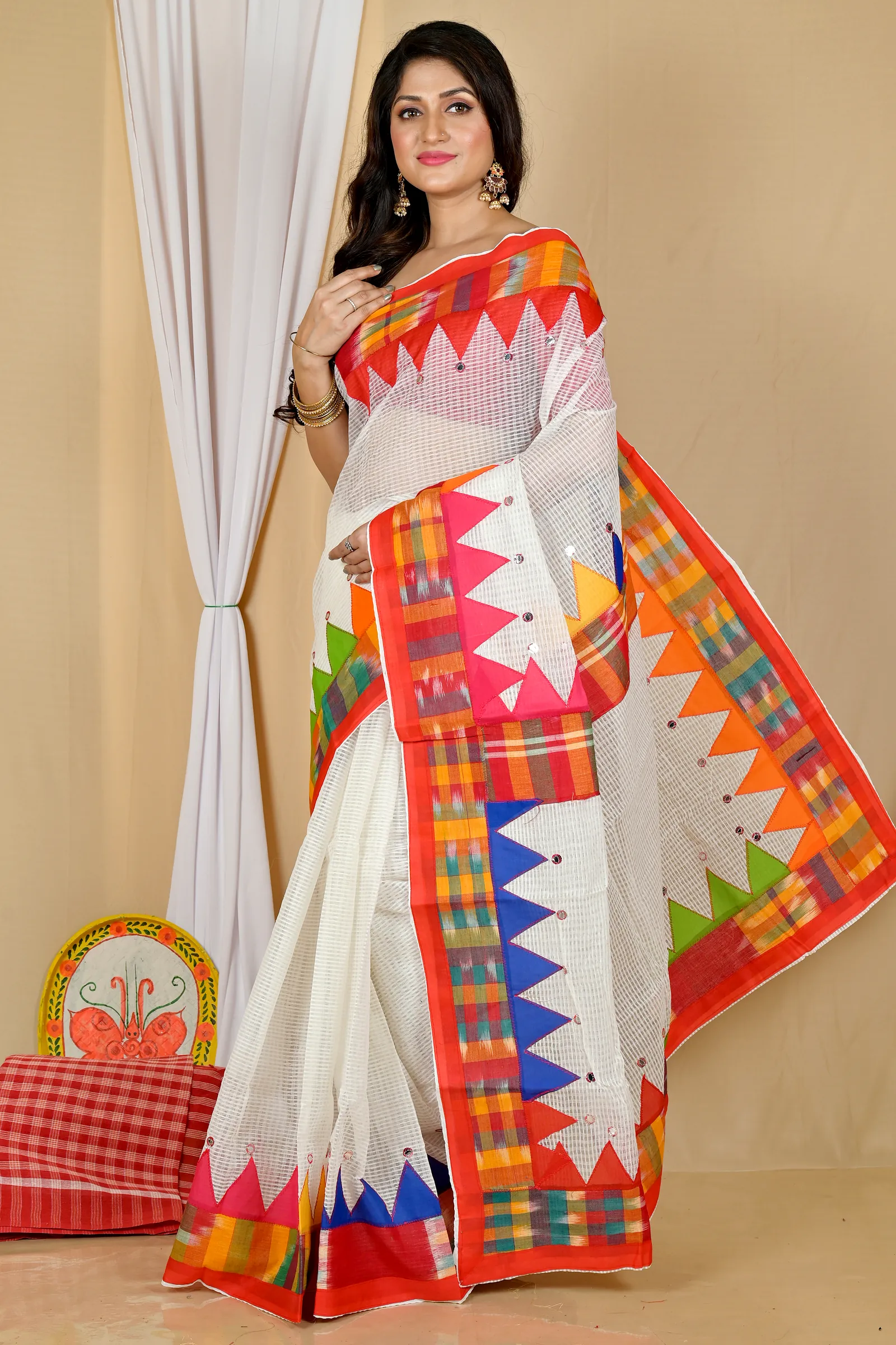White Blended Cotton Aplika Applique Saree (1995)