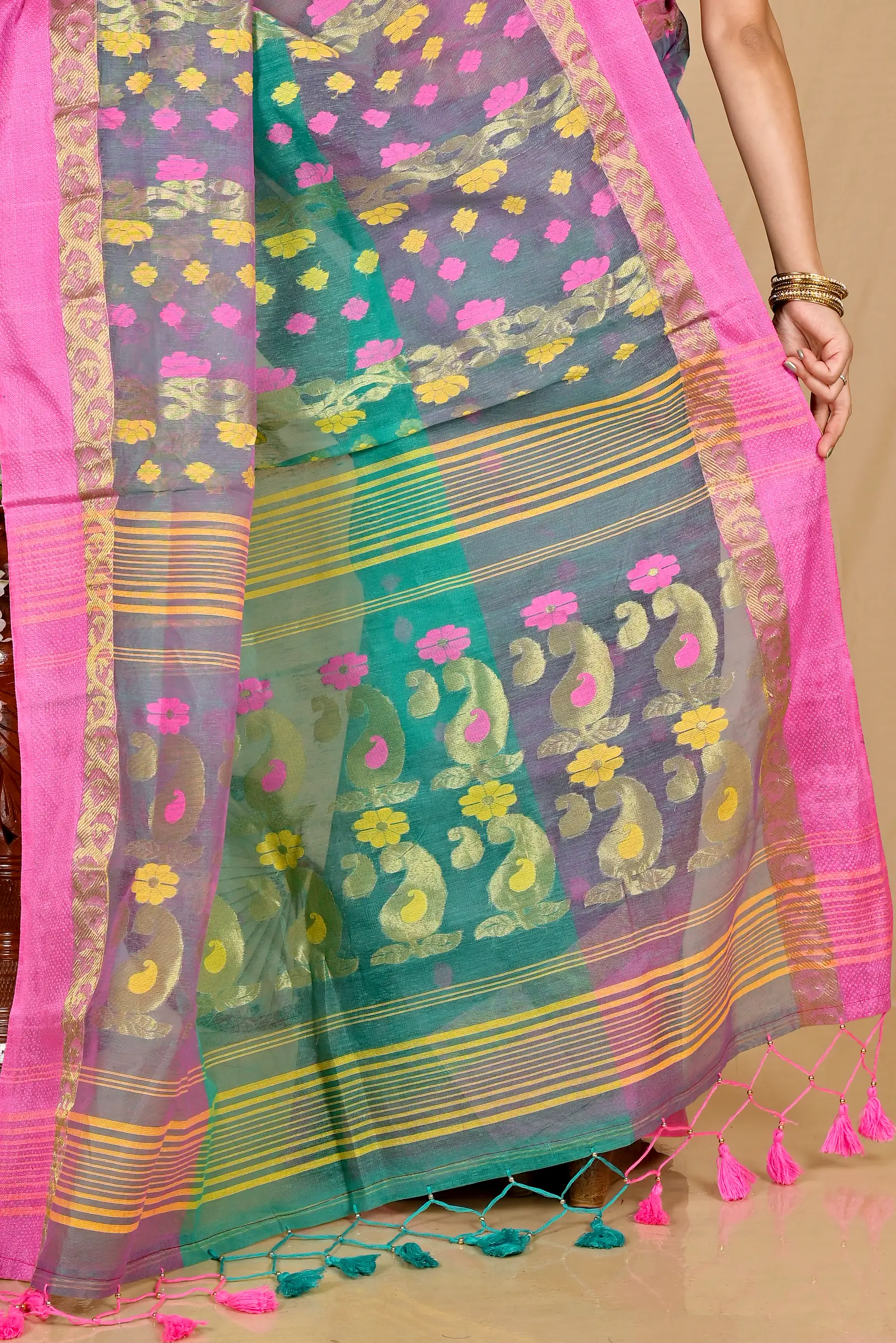Green Pink Pure Cotton Madhka Tant Saree (1997)