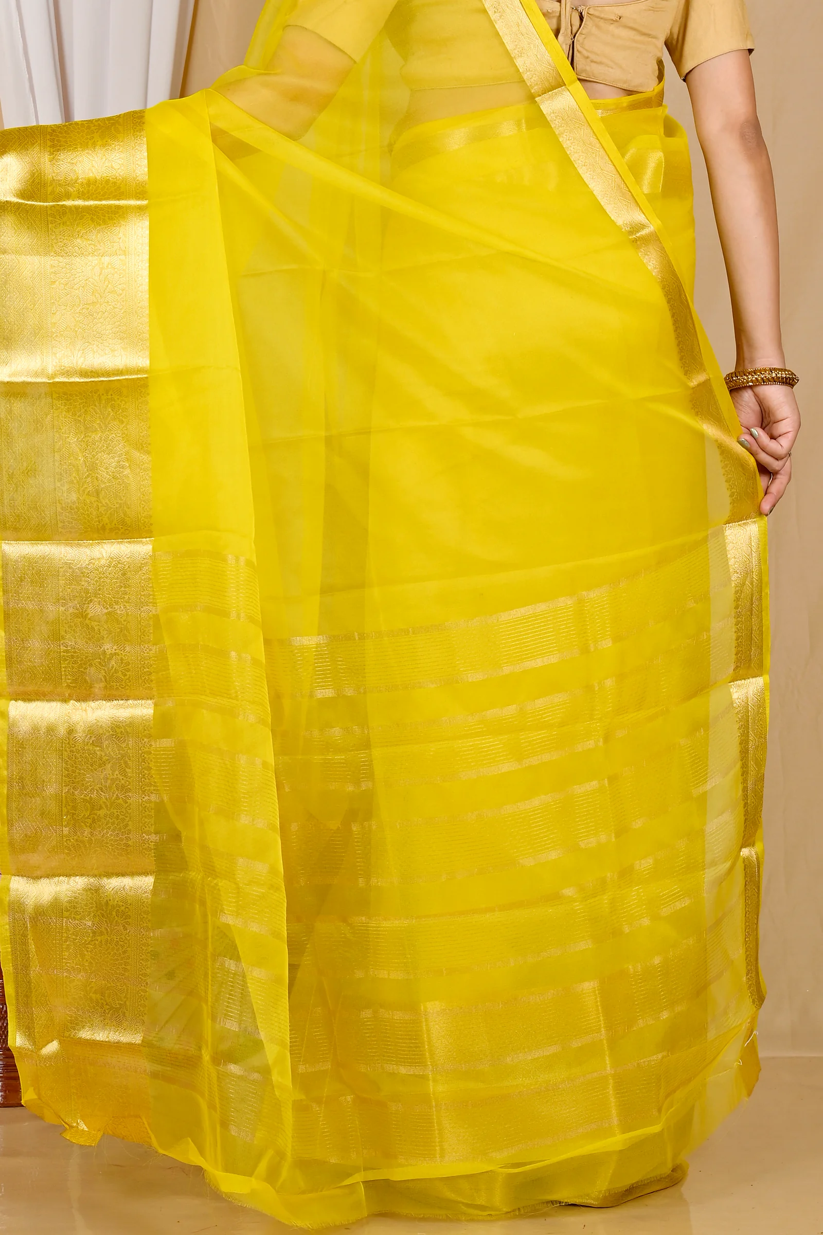 Yellow Blended Cotton Sikto Hand Loom Saree (2027)