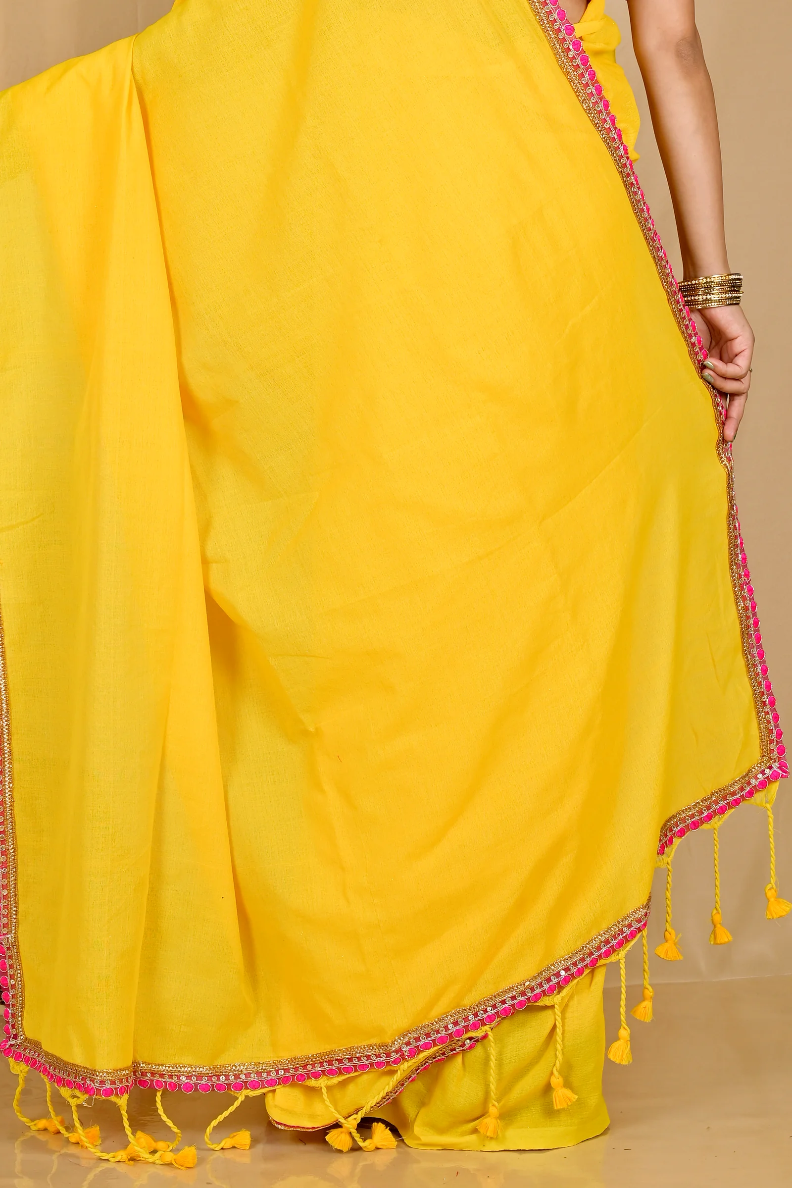 Yellow Pure Cotton Thanli Hand Loom Saree (2033)