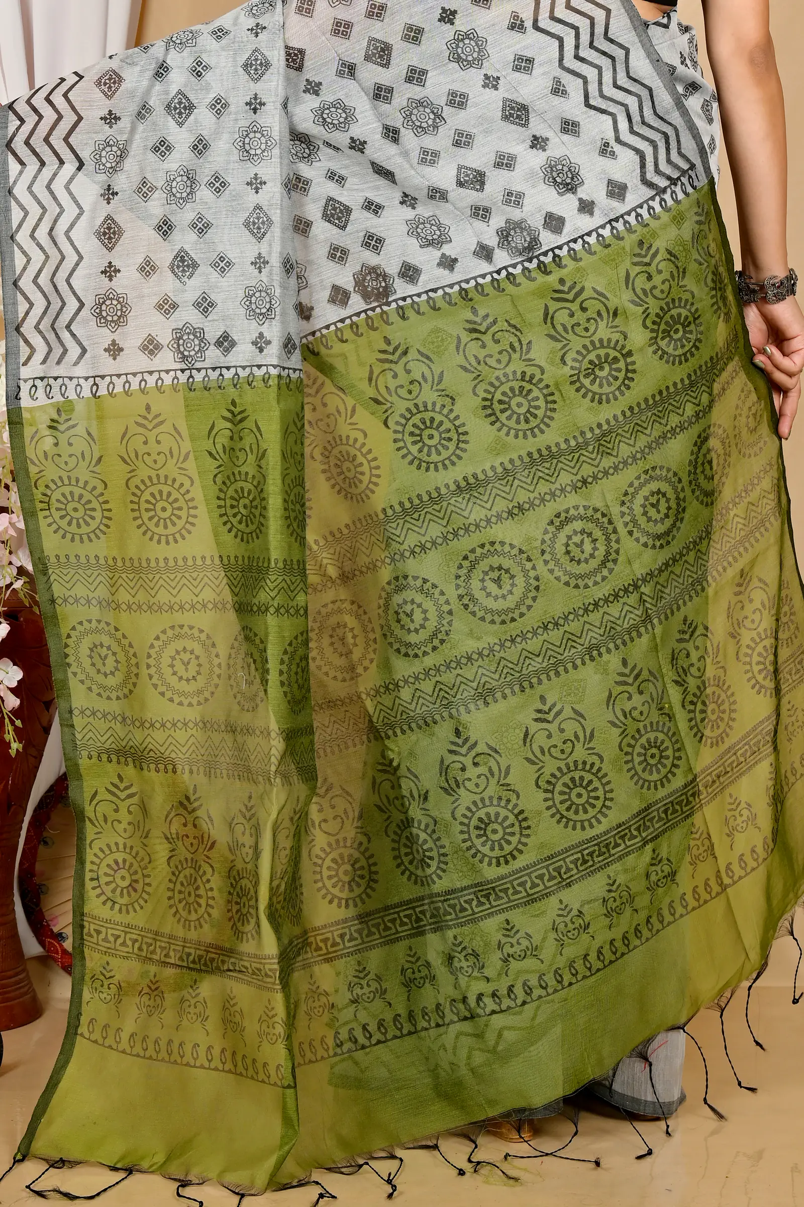 Green Grey Pure Cotton Senak Printed Handloom Saree (2058)