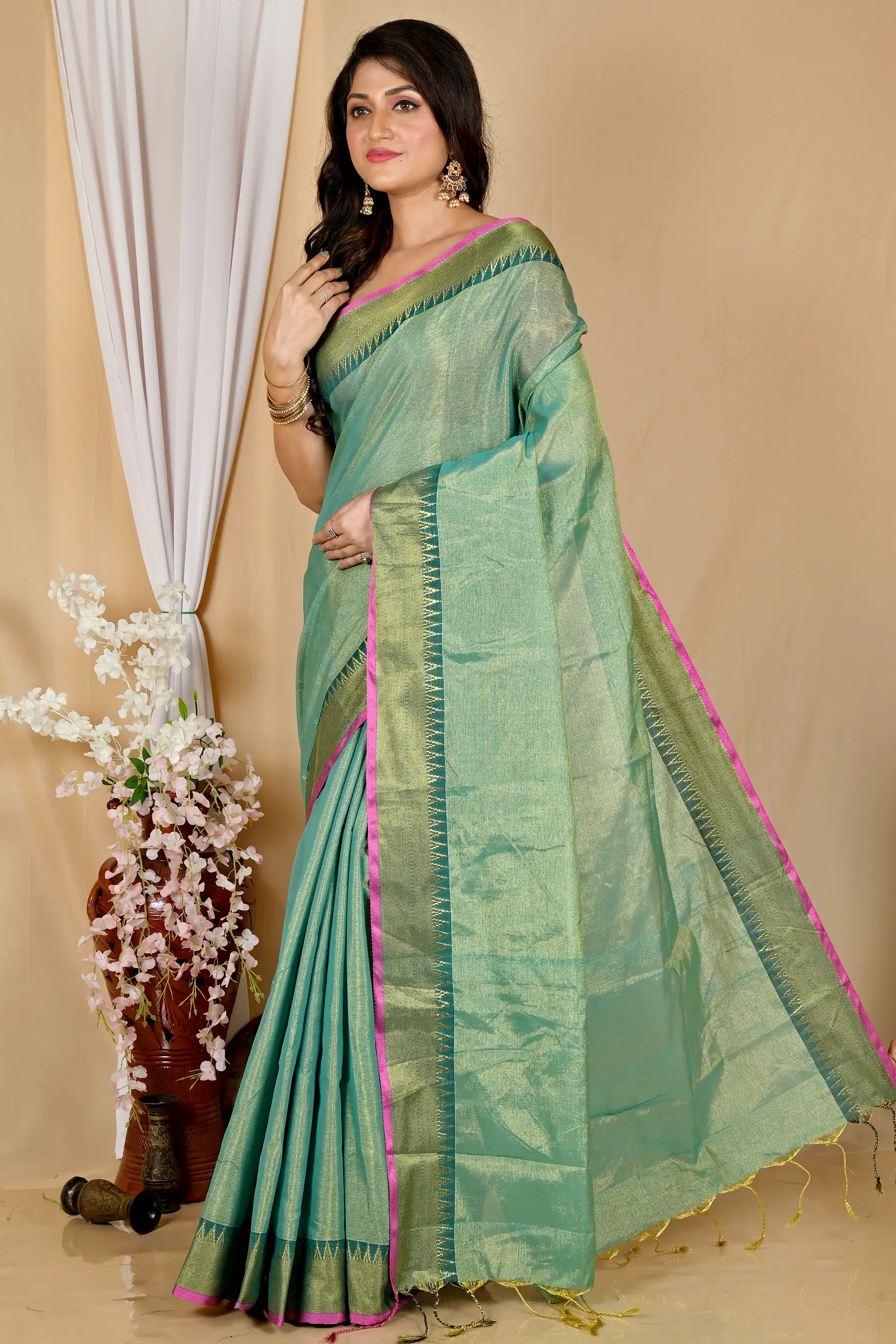 Green Cotton Silk Tisuka Par Hand Loom Saree (2070)