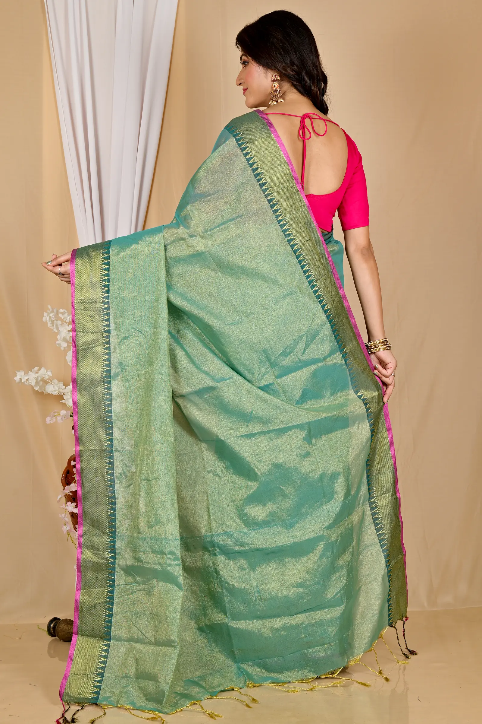 Green Cotton Silk Tisuka Par Hand Loom Saree (2070)