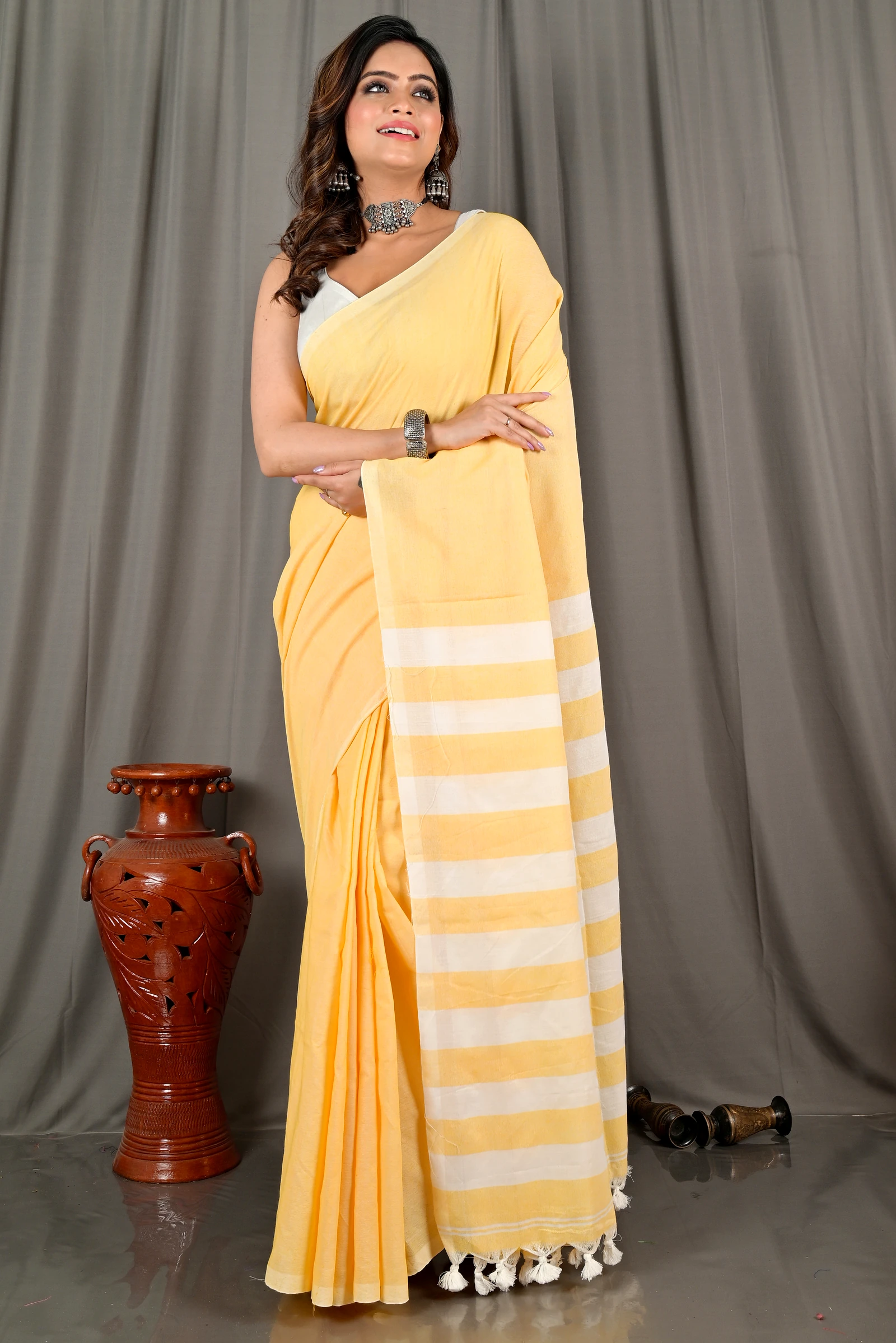 Yellow Pure Cotton Bisti Hand Loom Saree (2094)