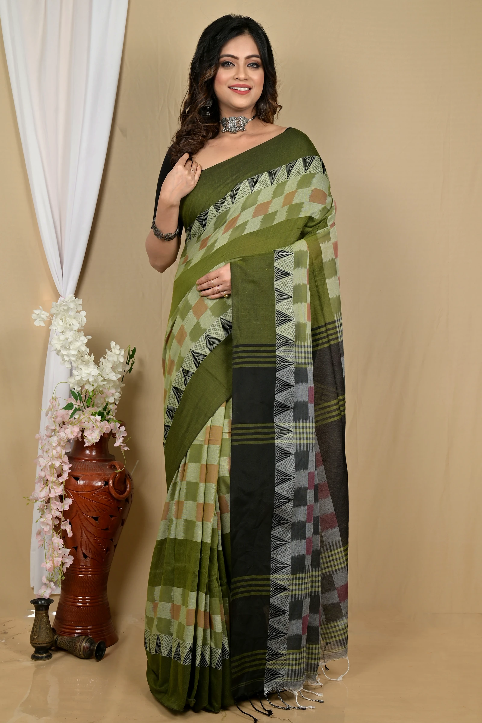 Green Black Pure Cotton Hiran Hand Loom Saree (2113)