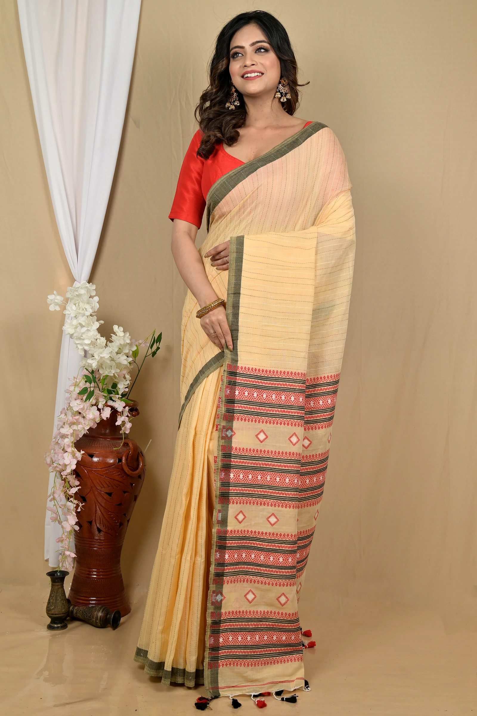 Pitch Pure Cotton Hima Hand Loom Saree (2131)