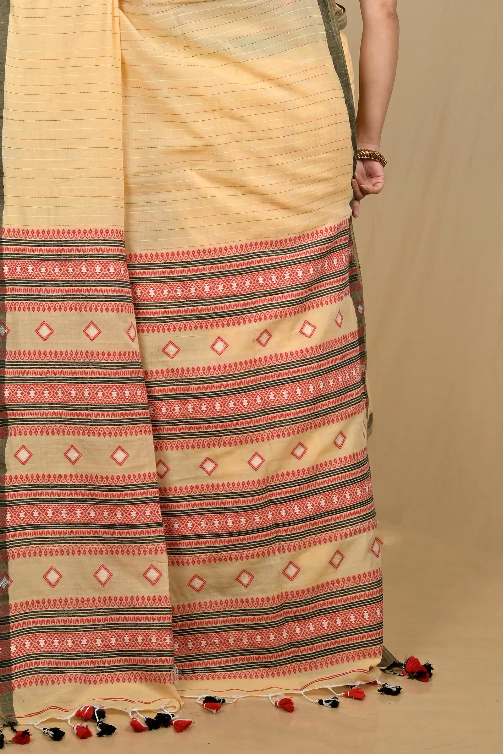 Pitch Pure Cotton Hima Hand Loom Saree (2131)