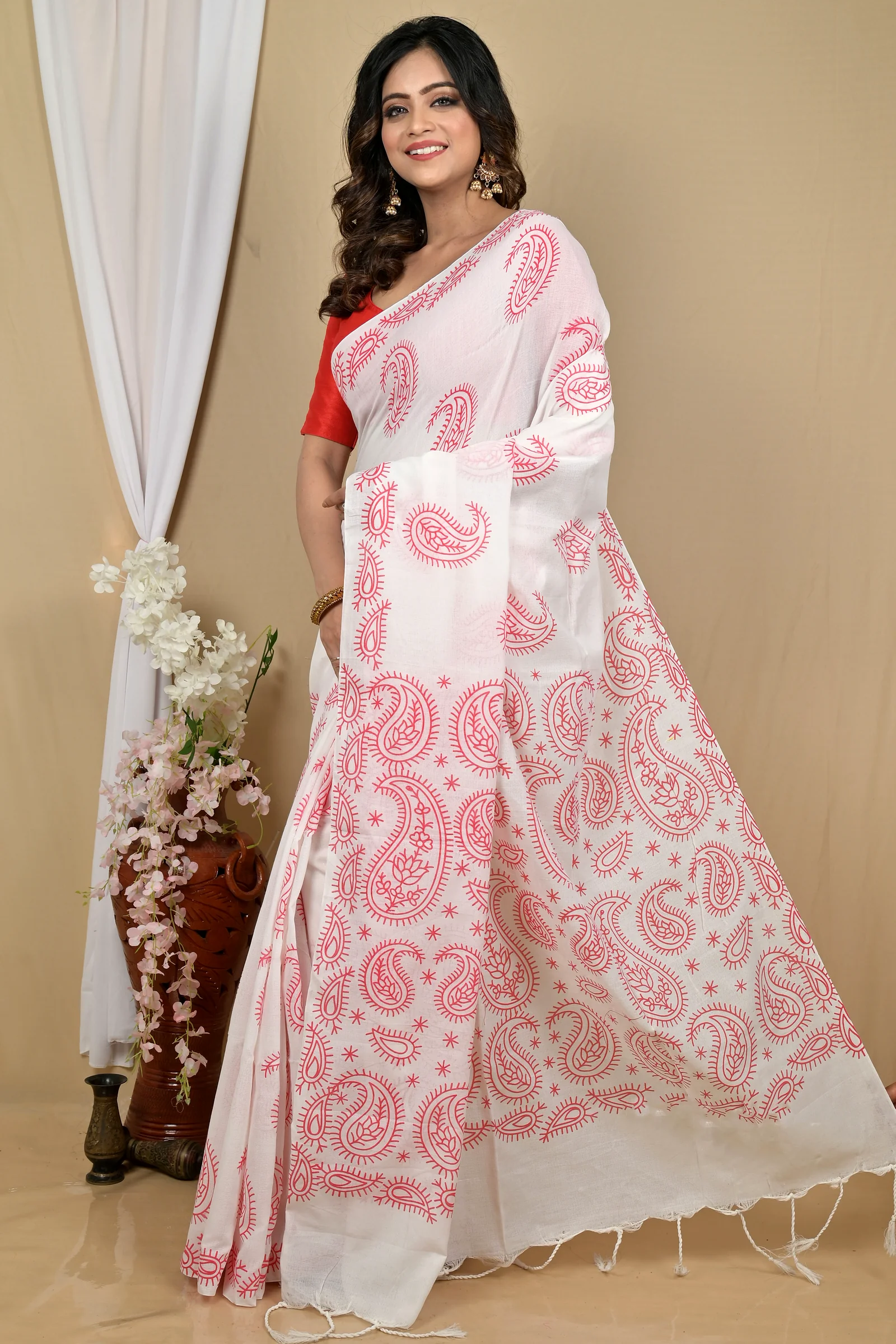 White Red Pure Cotton Pinal Printed Handloom Saree (2137)