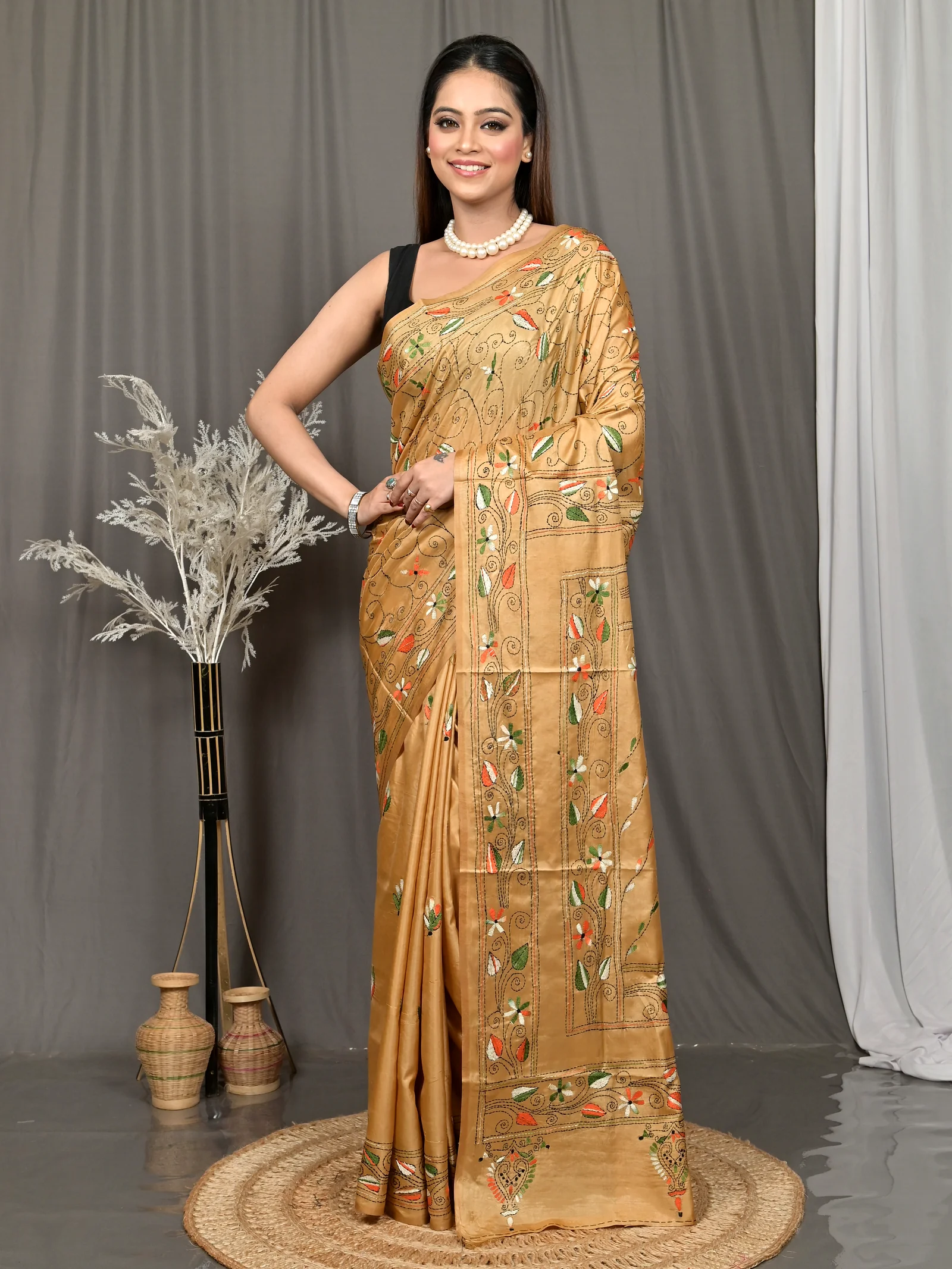 Brown Cotton Bolpur Kantha Stitch Saree (22)