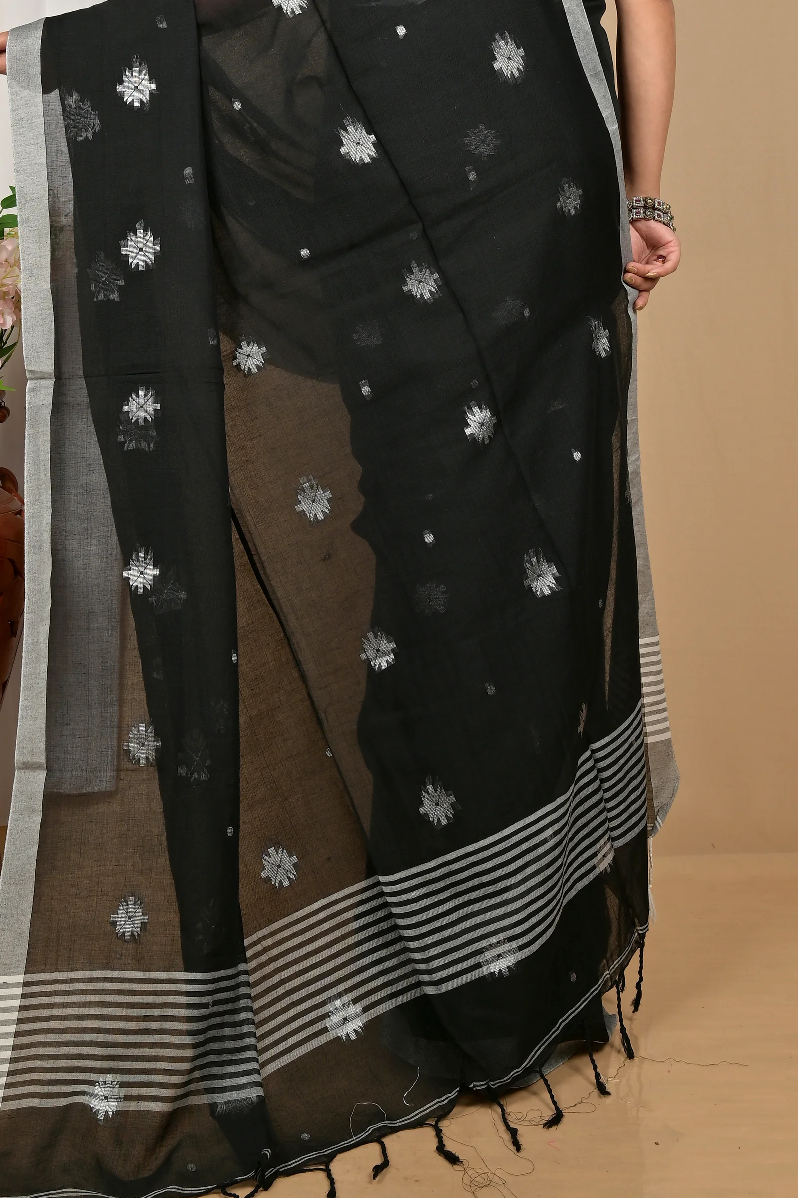 Black Pure Cotton Achbu Hand Loom Saree (2211)