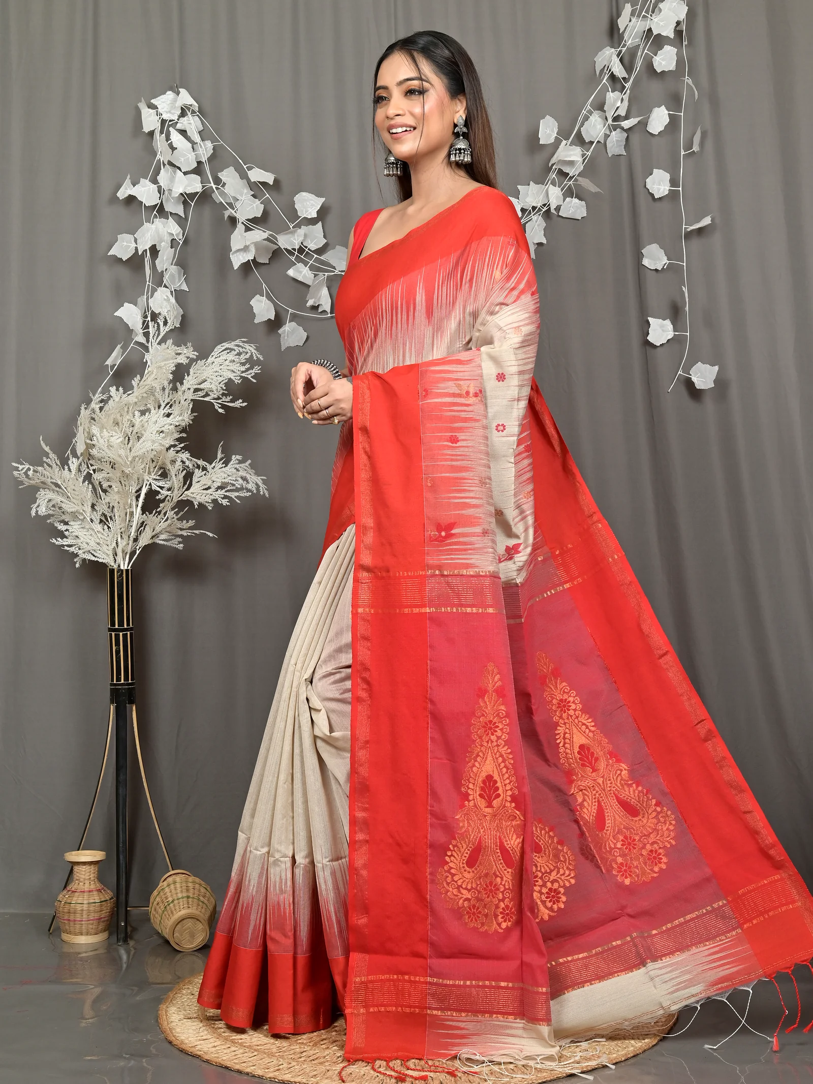 Red Cream Cotton Blend Parlkim Ikkat Jharna Saree (2287)