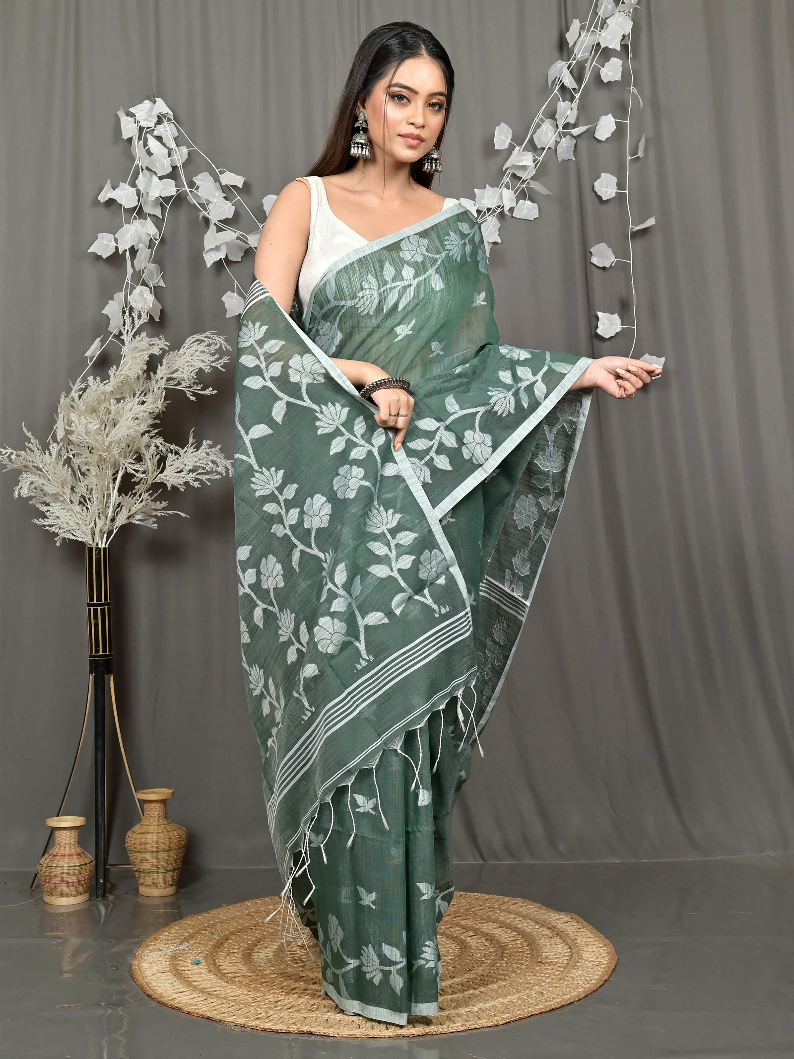 Green Cotton Blend Parlon Handloom Saree (2295)