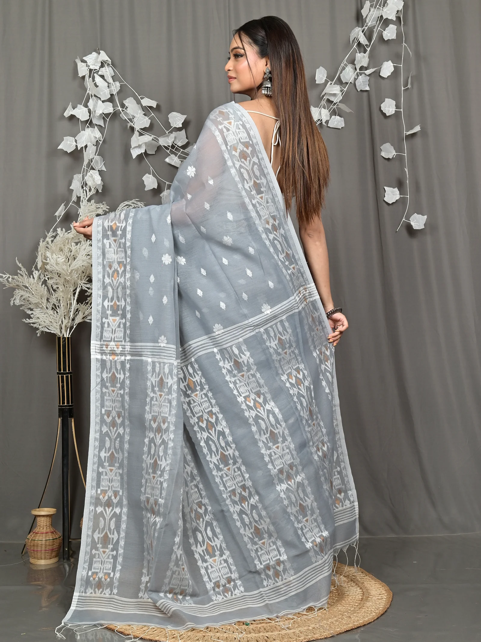 Grey Cotton Blend Parlvi Handloom Saree (2299)