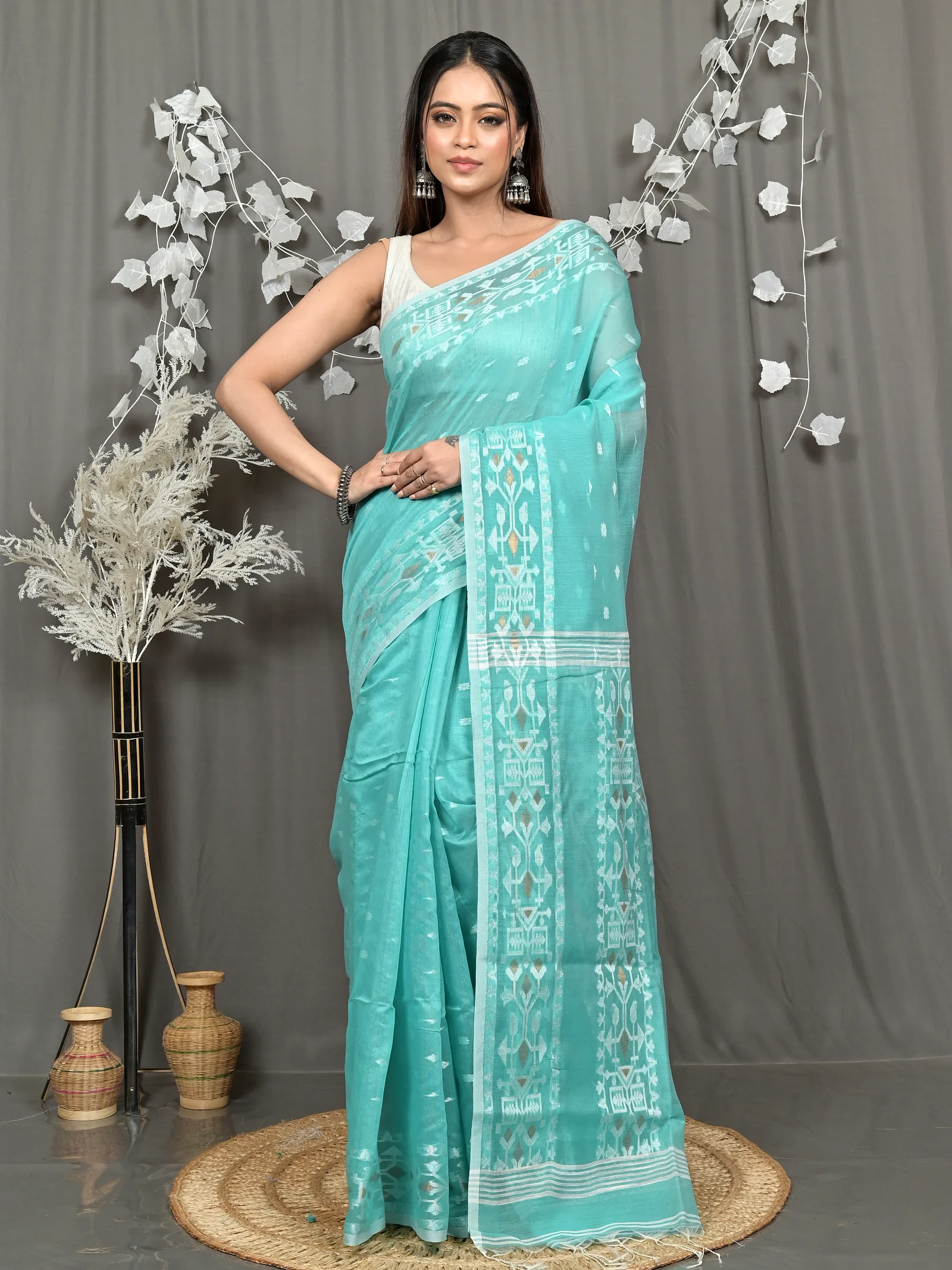 See Green Cotton Blend Parlvi Handloom Saree (2302)