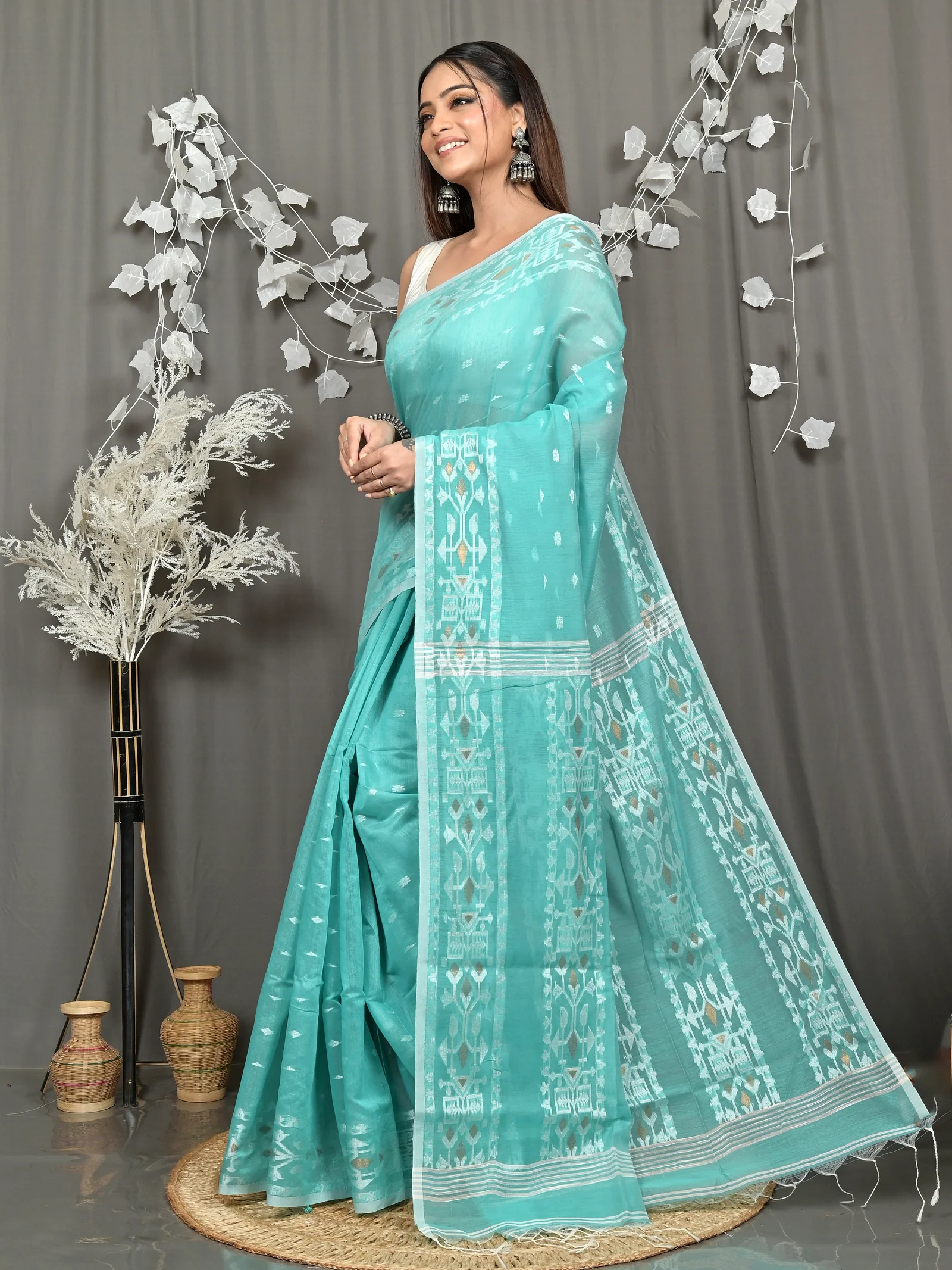 See Green Cotton Blend Parlvi Handloom Saree (2302)