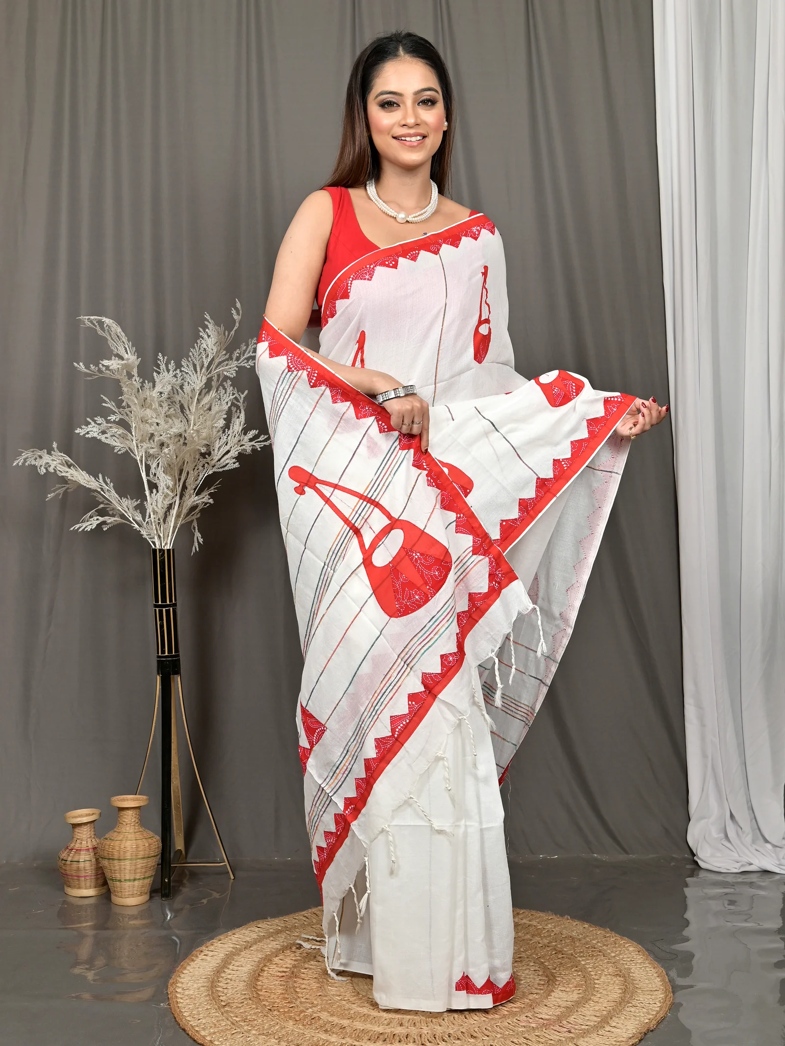 White Red Cotton Ektara Applique Saree  (24)