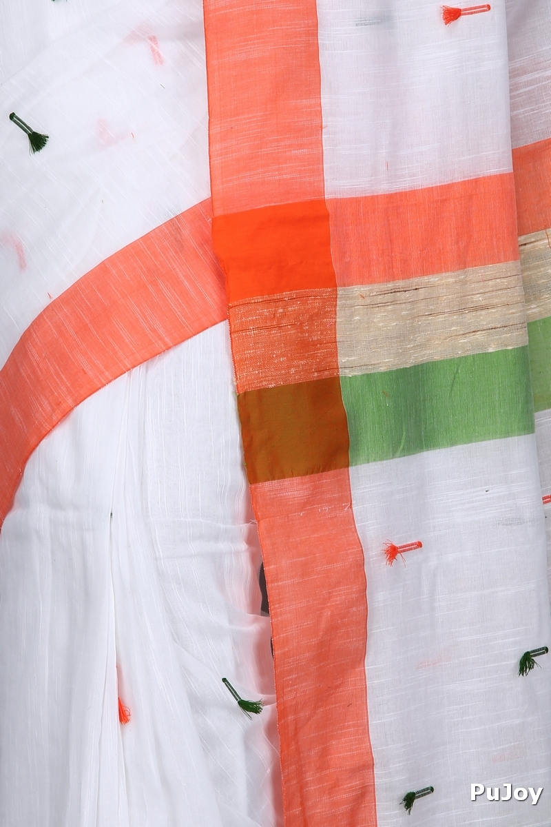 White Pure Cotton Clacial Desigined Hand Loom Saree (2861)