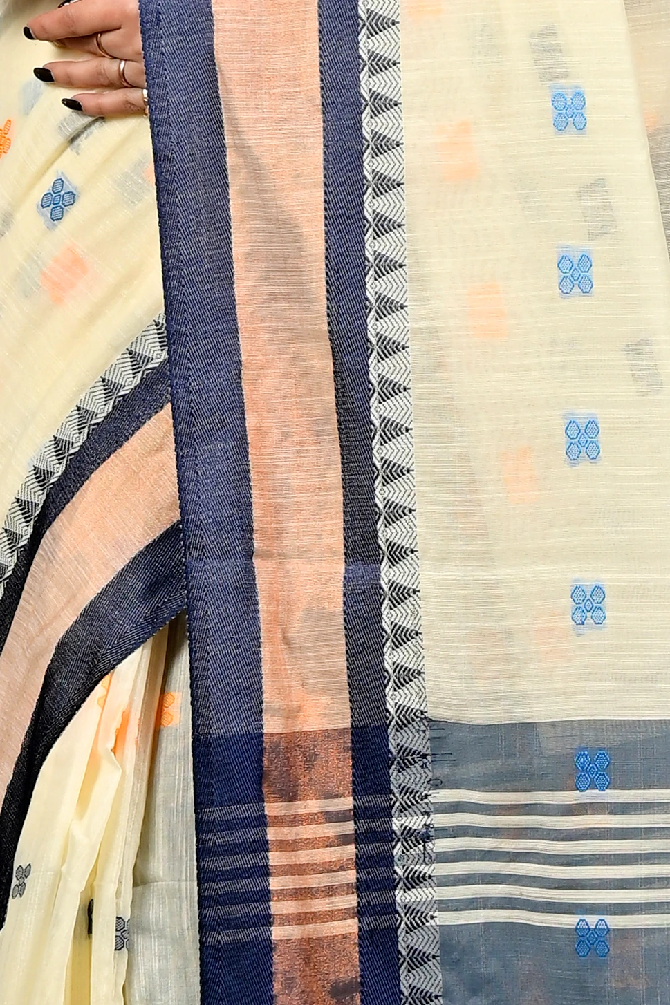 Off White Blue Pure Cotton Debasi Hand Loom Saree (2949)