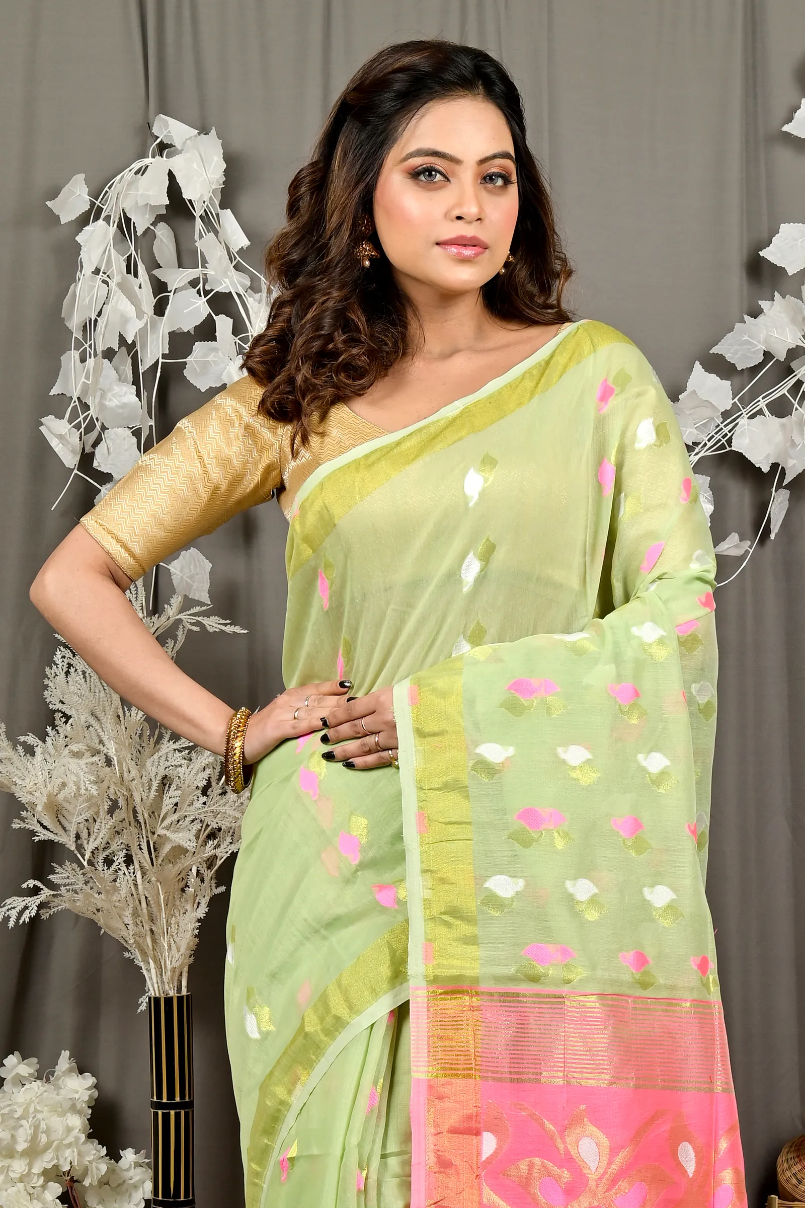 Light Green Pink Cotton Blend Dhrum Hand Loom Saree (2987)