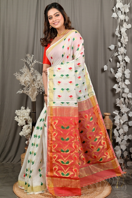 White Red Cotton Blend Dhrum Hand Loom Saree (2989)