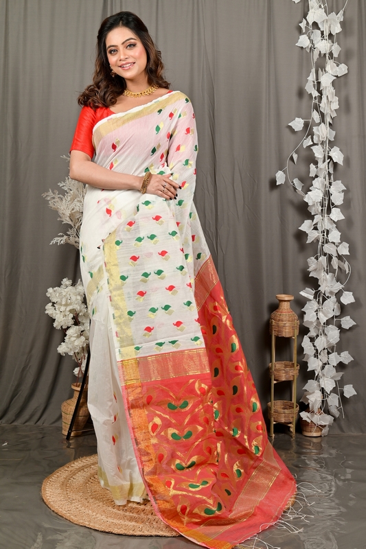 White Red Cotton Blend Dhrum Hand Loom Saree (2989)