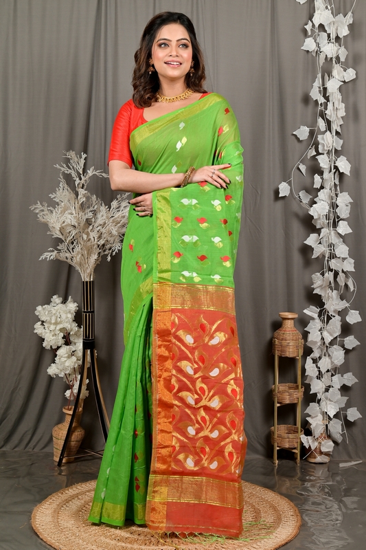 Green Red Cotton Blend Dhrum Hand Loom Saree (2990)