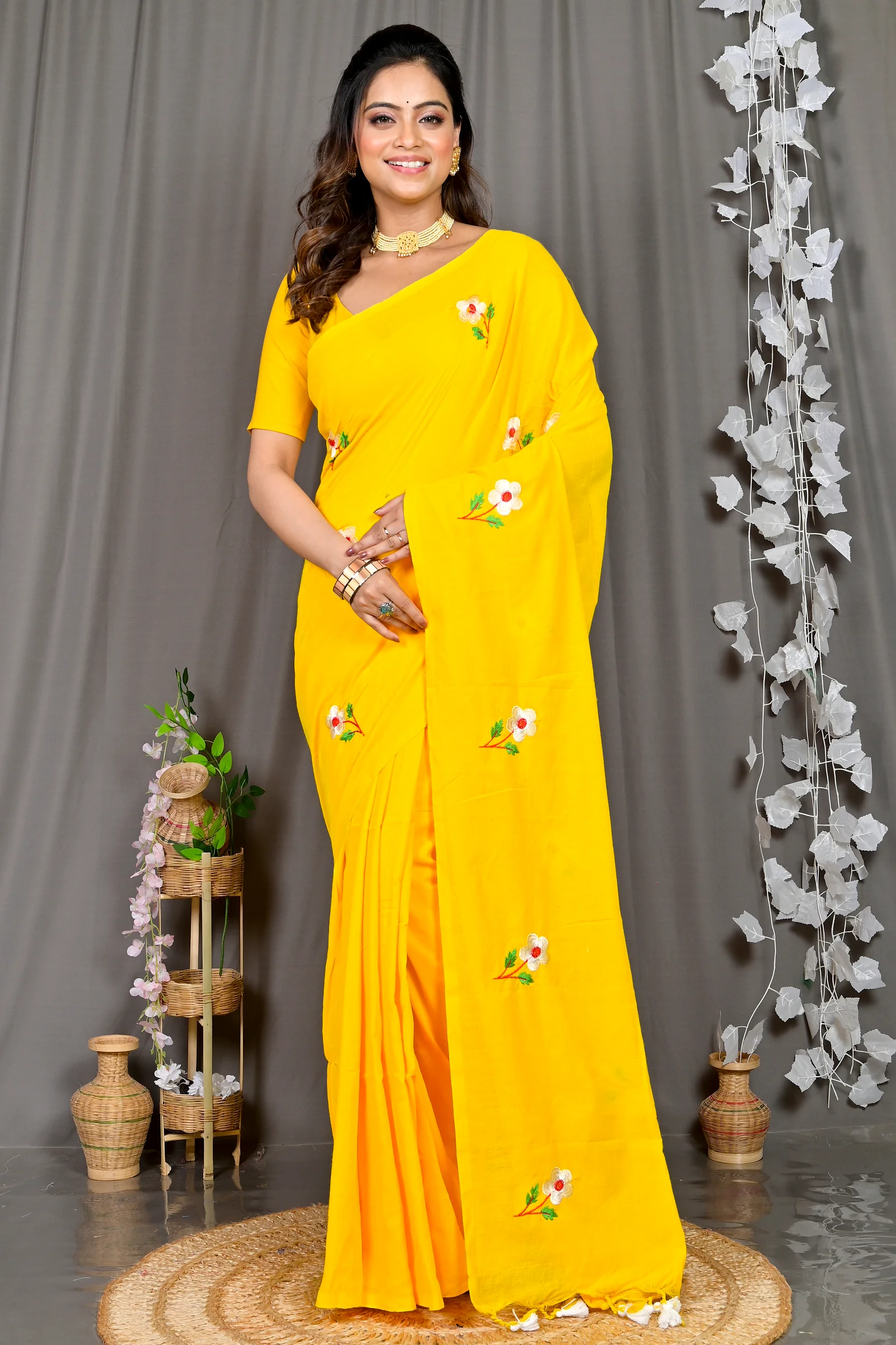 Yellow Pure Cotton Paray Embroidery Handloom saree (300)