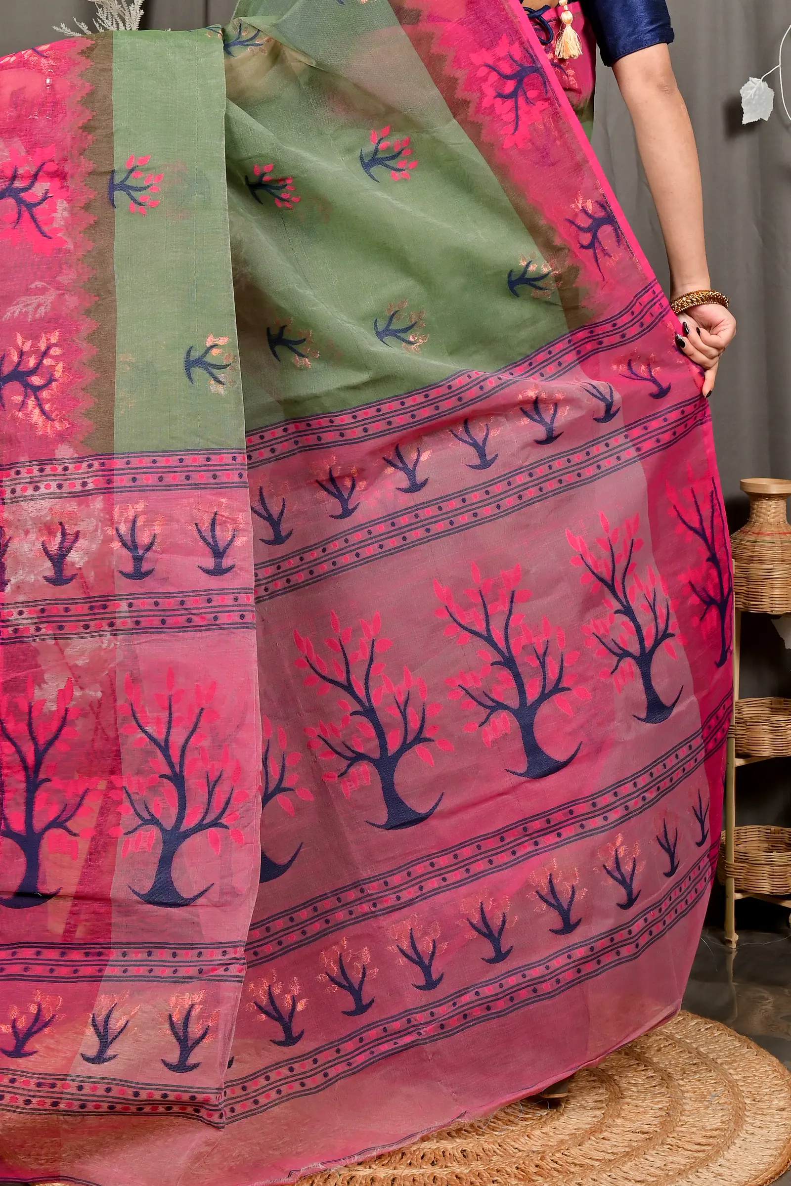 Green Pink Pure Cotton Fevai Jamdani Saree (3038)