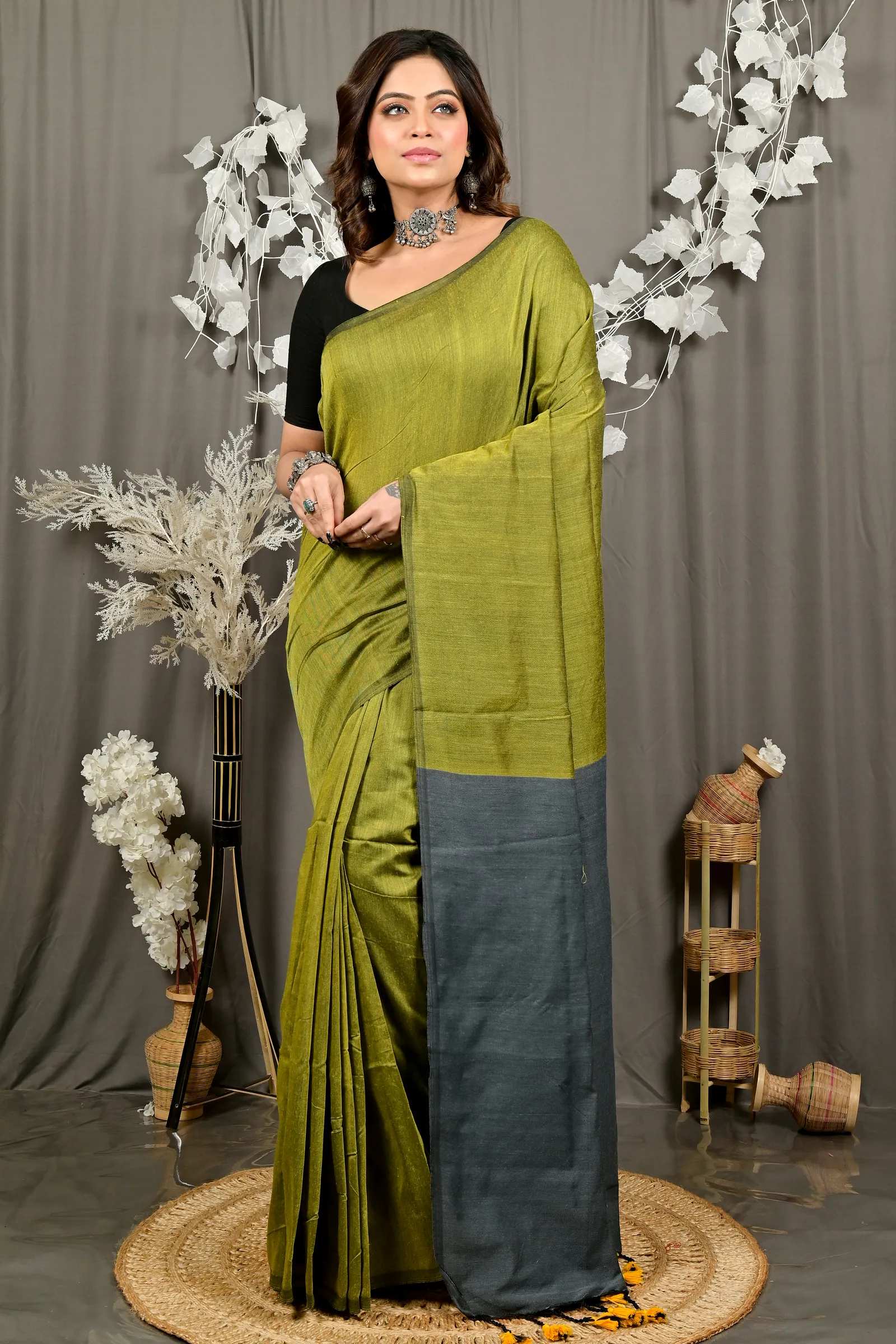 Green Grey Pure Cotton ThanKhaditu Hand Loom Saree (3042)