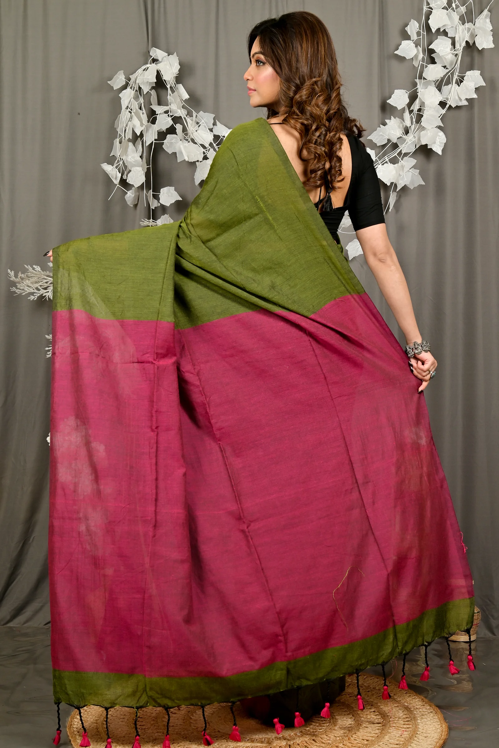 Mehendi Green Pure Cotton ThanKhaditu Hand Loom Saree (3043)