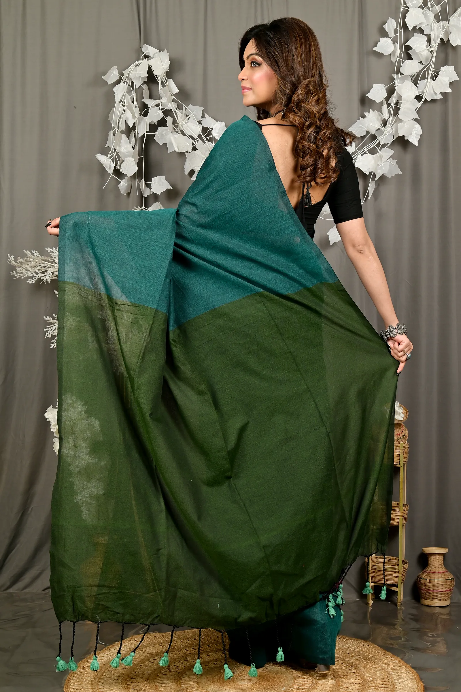 Green Pure Cotton ThanKhaditu Hand Loom Saree (3044)