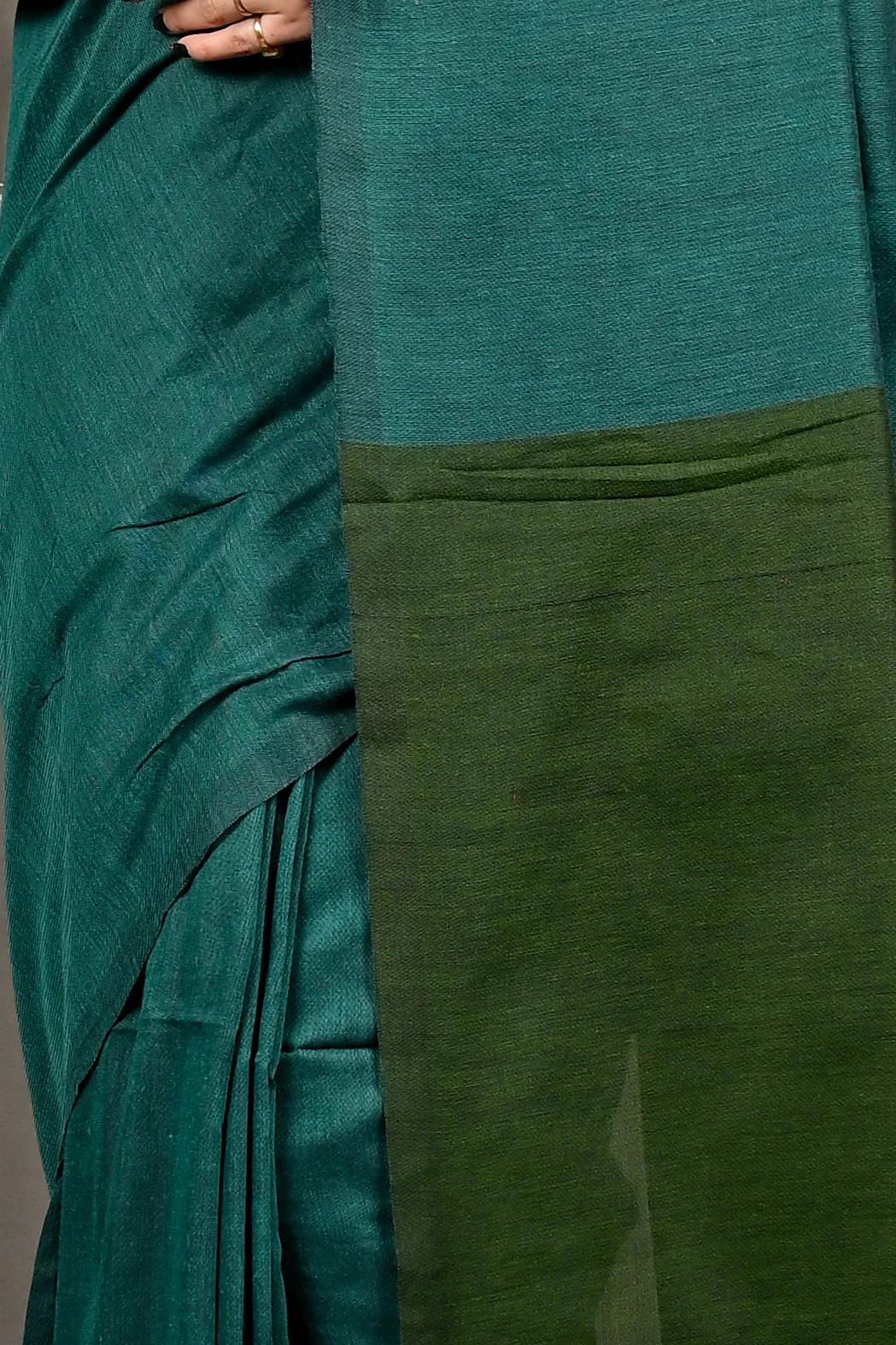 Green Pure Cotton ThanKhaditu Hand Loom Saree (3044)